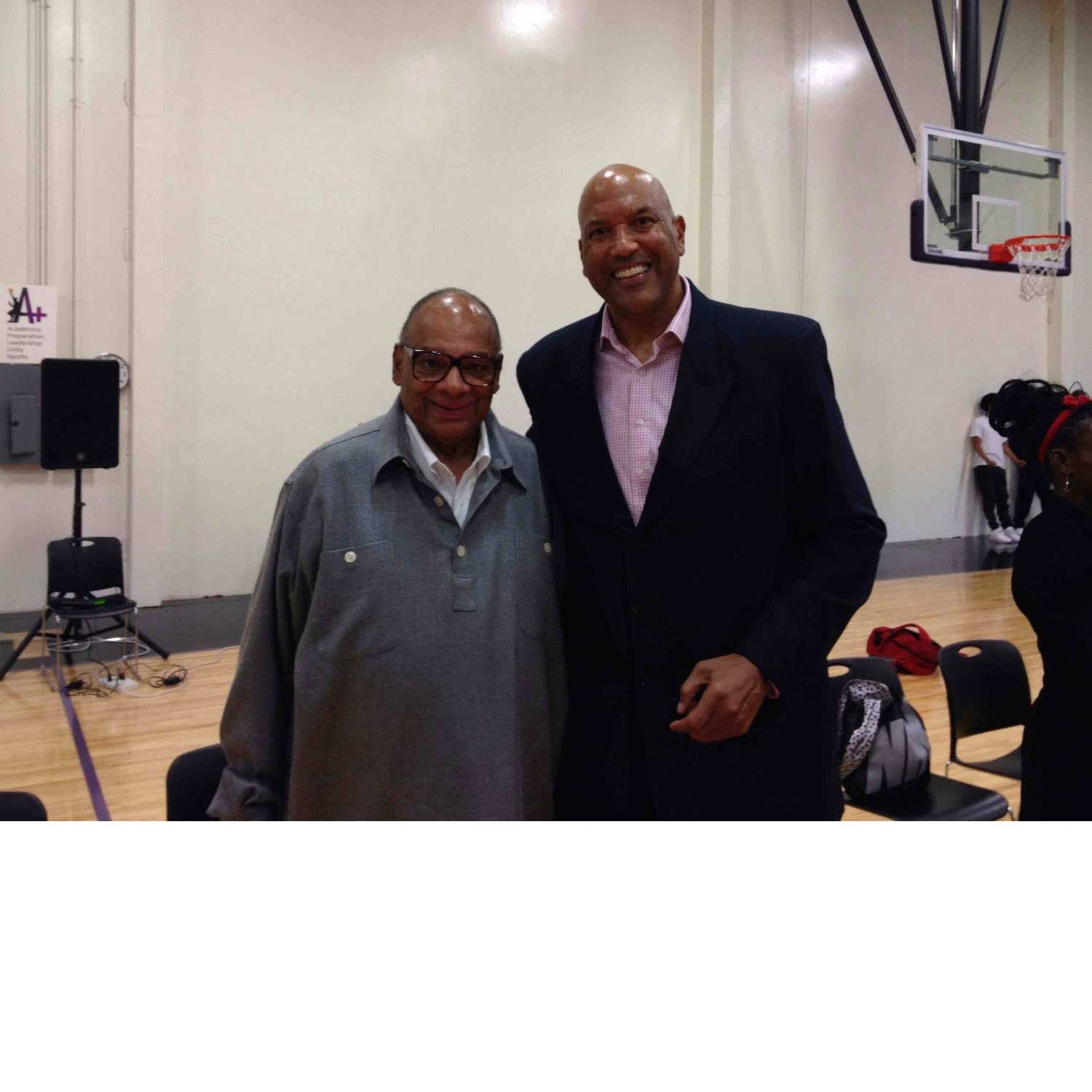 Standing Above the Crowd Podcast with Former NBA All-Star James Donaldson