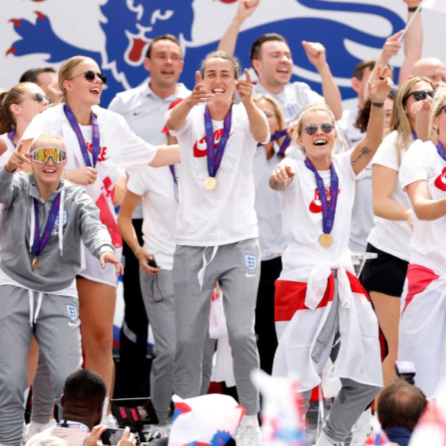 The lionesses ⚽ cover art