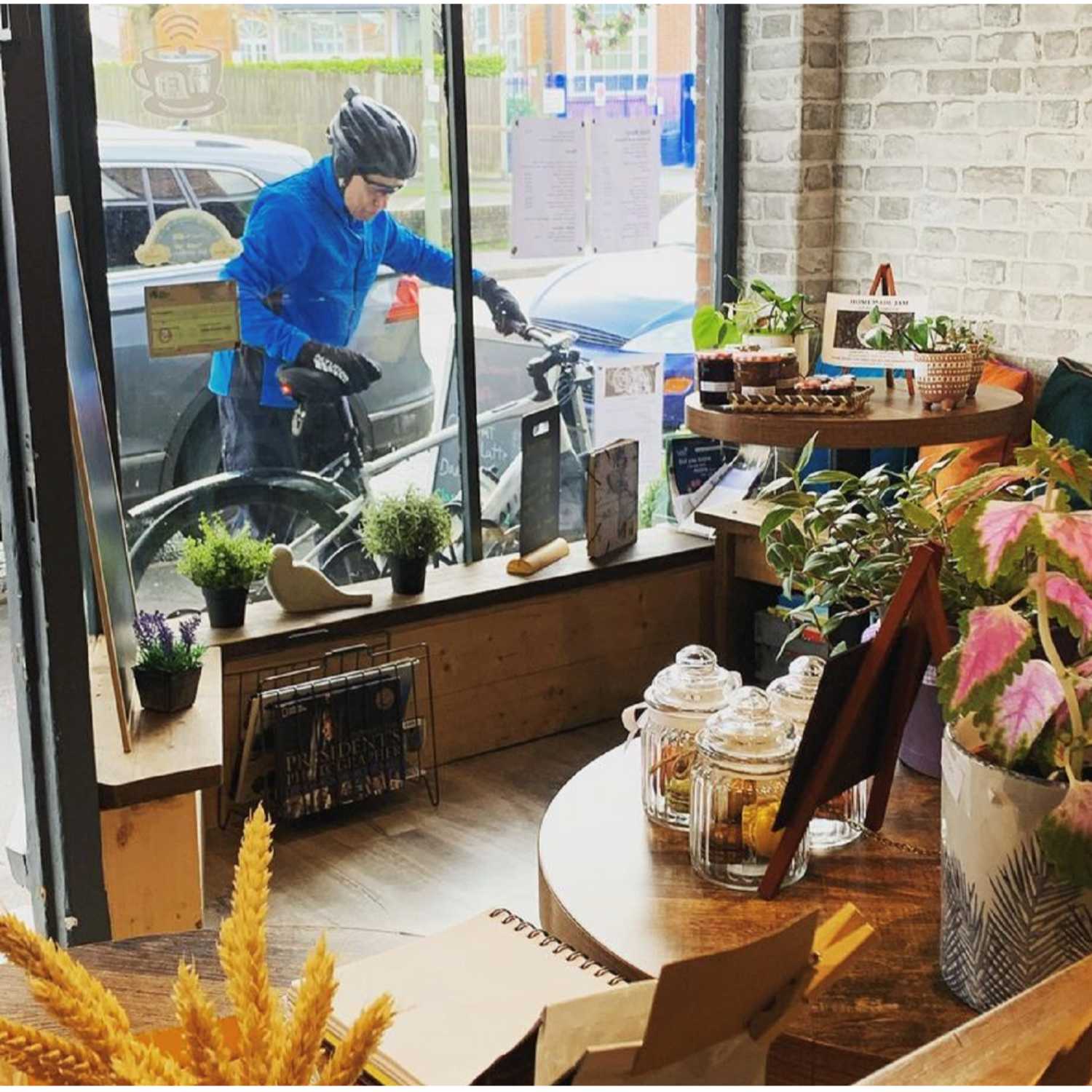 پابرهنه پابرهنه