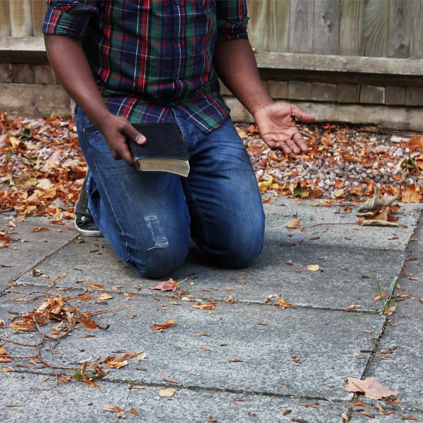 ADDBIBLE® Exodus 39 - Just as the Lord Commanded