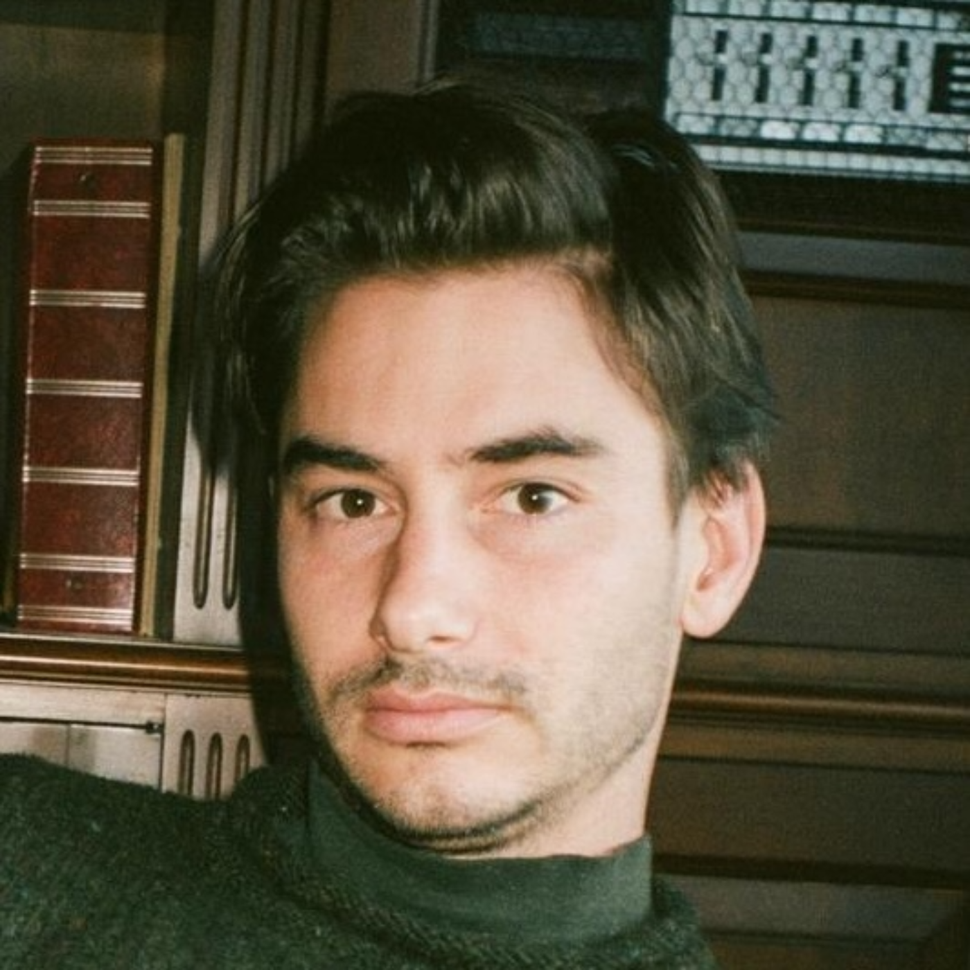 Episode 01: Matthew Gasda - Becoming an NYC Playwright episode artwork