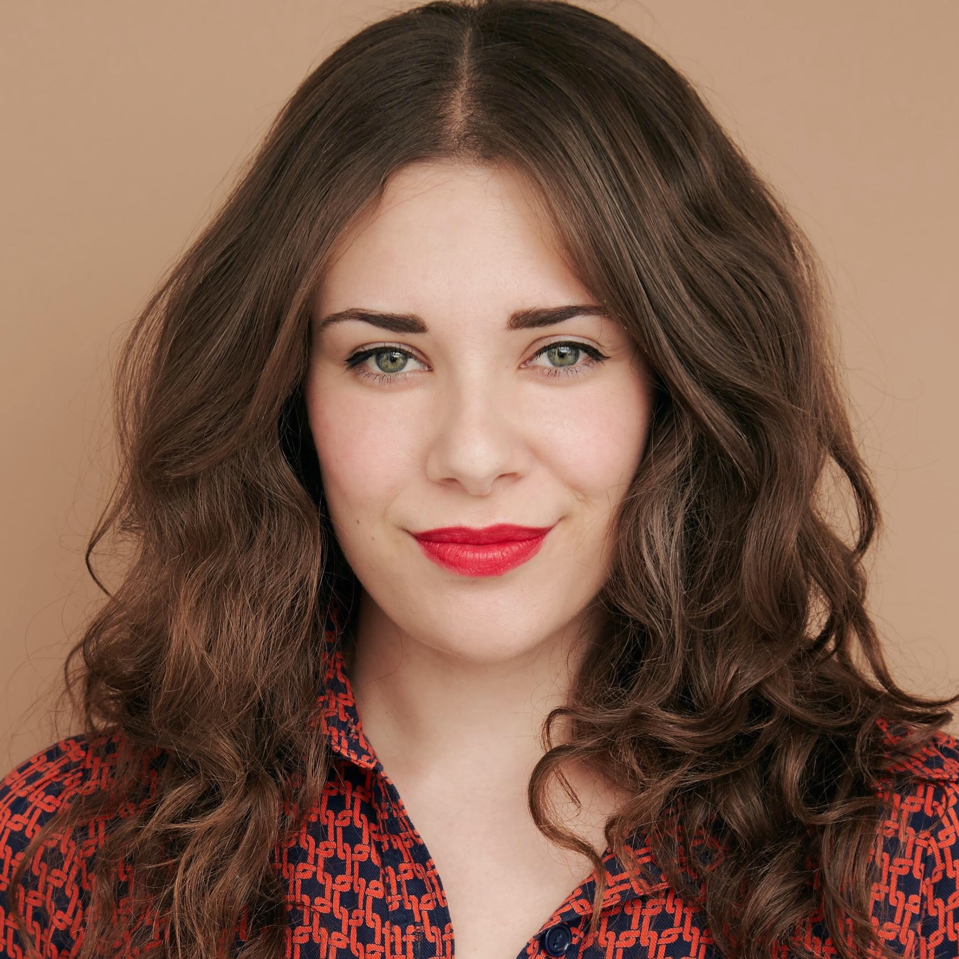 Episode 28: Nina Tarr - Comedy, Clowns, and Courage episode artwork