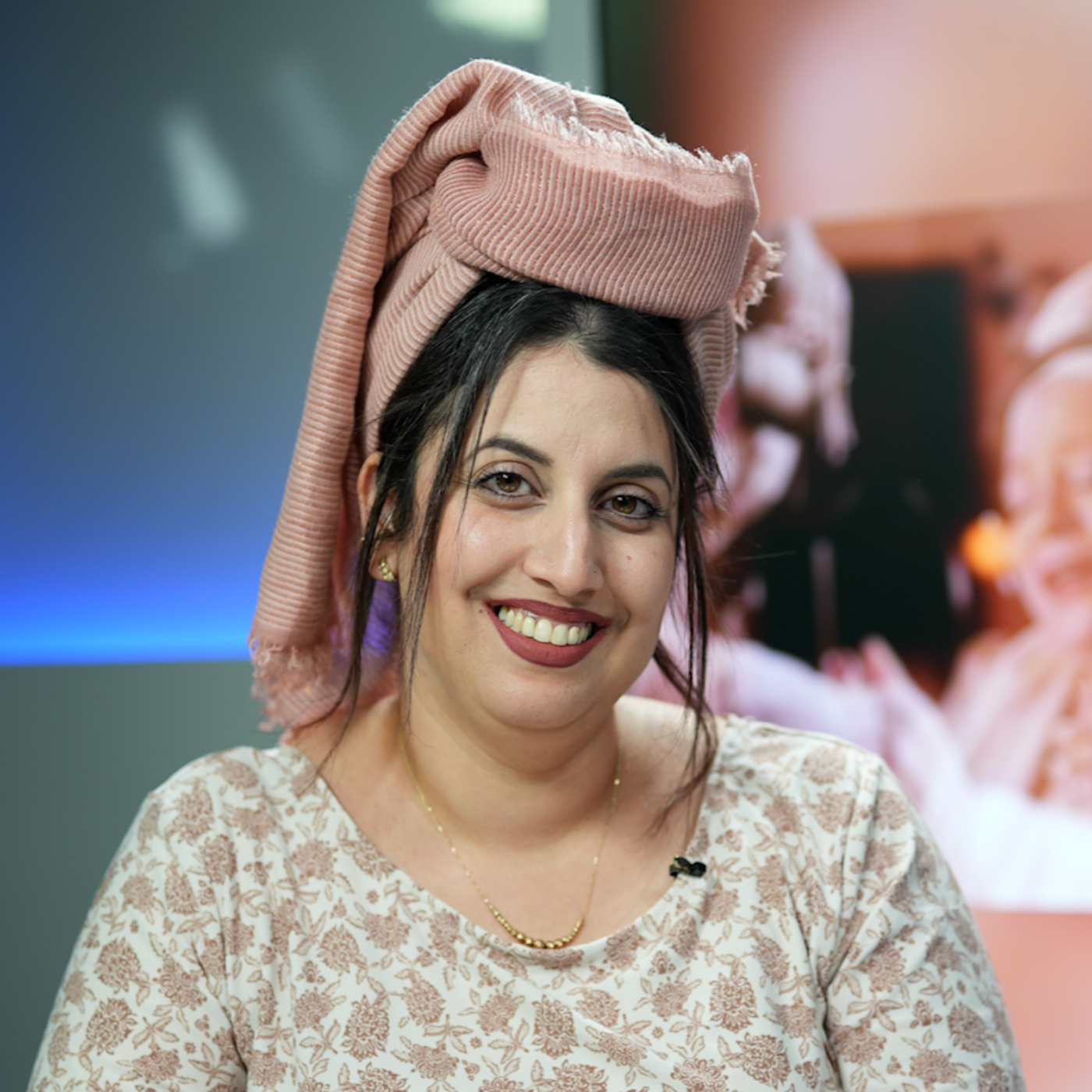 הזמרת רחל חסן: כוח הדמיון והזמר לחיזוק משפחות החטופים | ד"ר חנה קטן מארחת