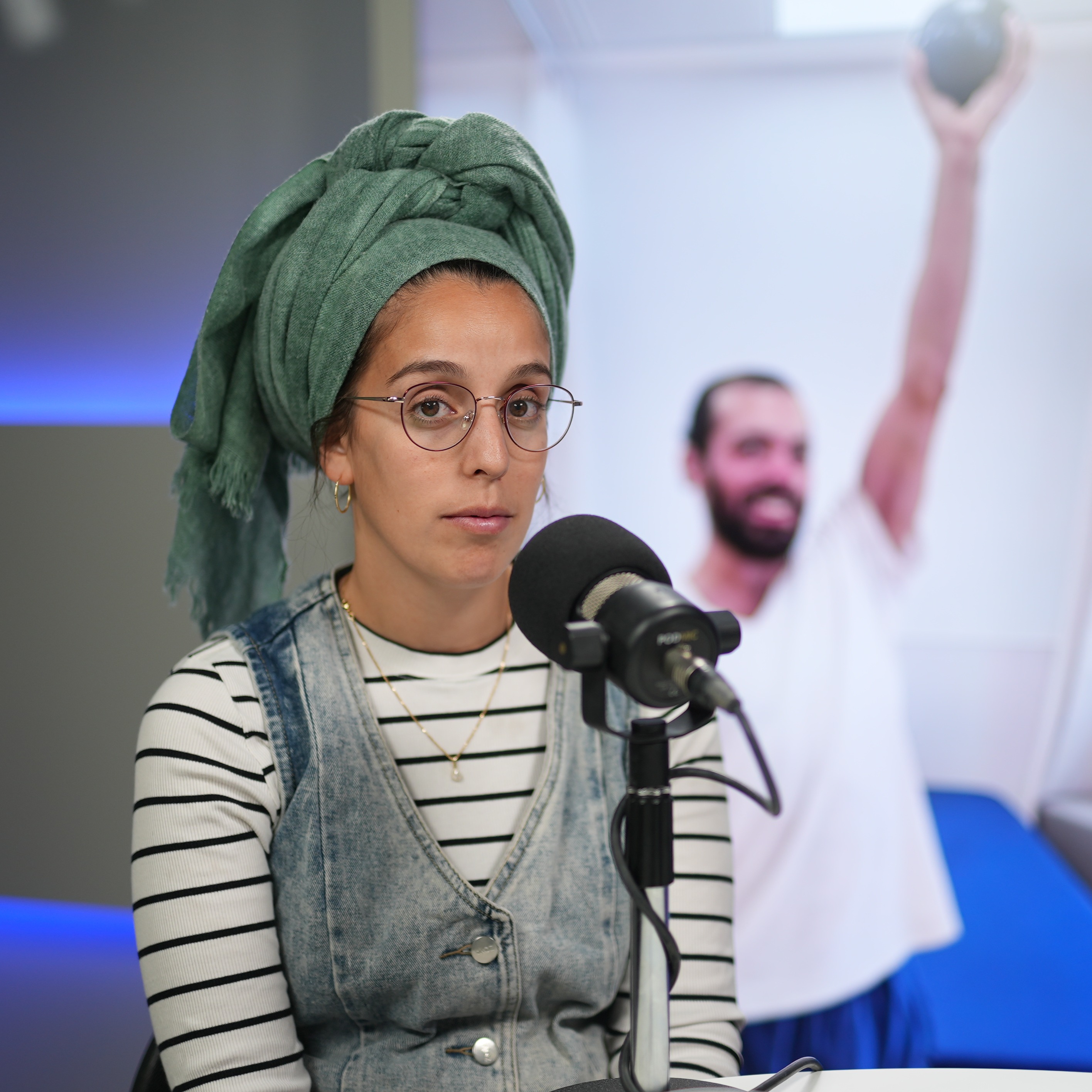 "חולץ בנס מתוך טנק בוער": סיפור הפציעה הלא ייאמן של אלעזר סוויסה בעזה | ד"ר חנה קטן מארחת את אורי סוויסה