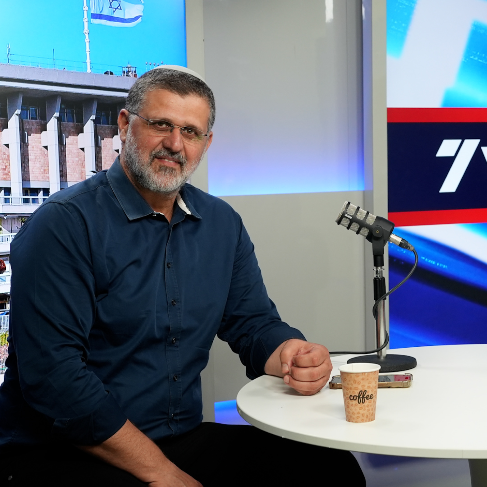 אביחי בוארון מתארח בפודקאסט של הדר מילר: הפצע של עמונה, השליחות בכנסת