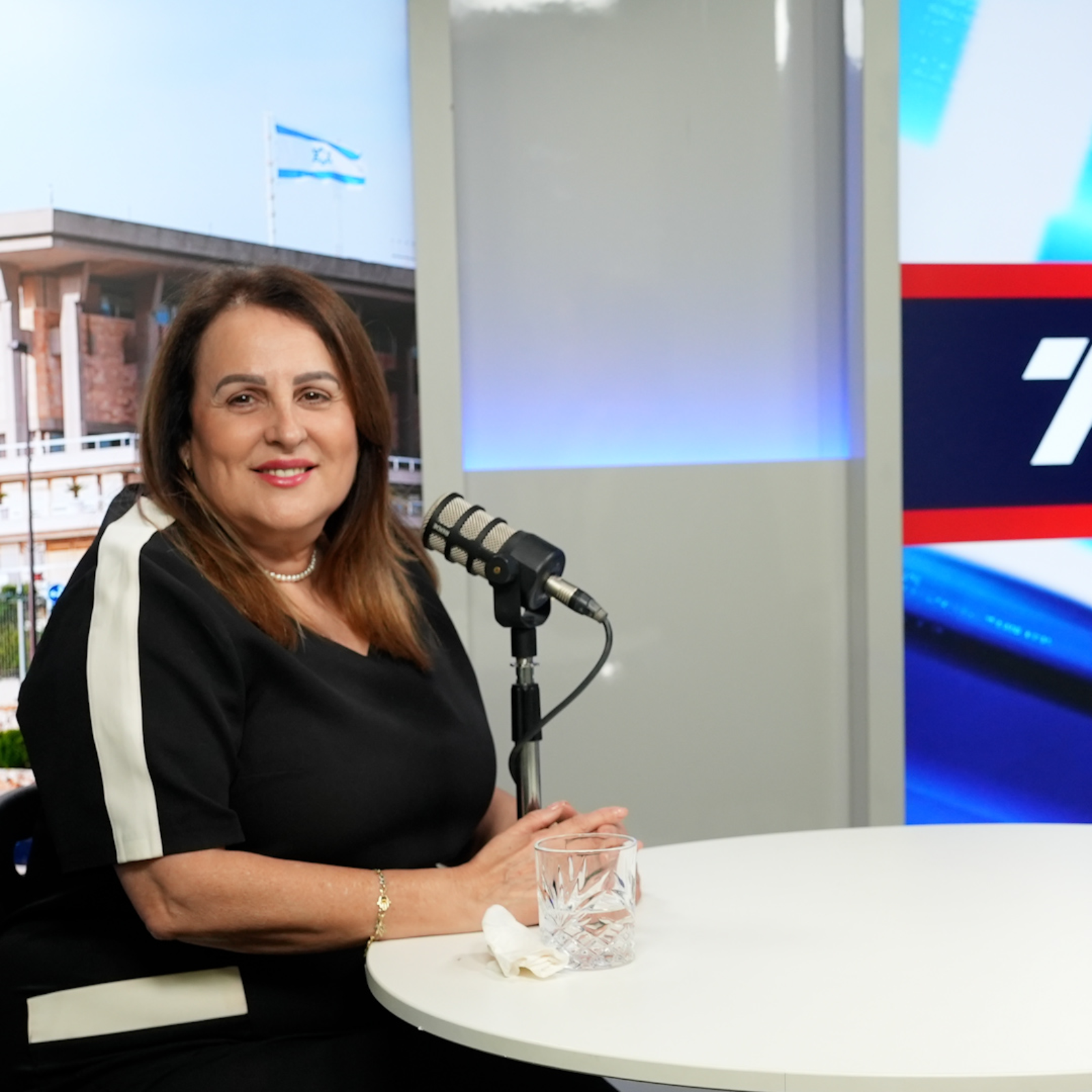 הדר מילר מארחת | ח"כ שטרית בשיחה אישית: הילדות במעברה והחלום שיסגור לה מעגל