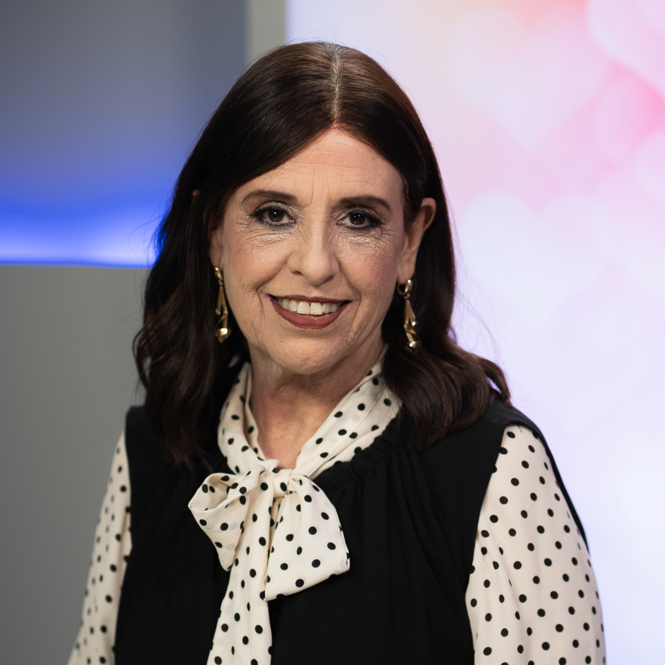 המטפלת מלכה גראוכר בראיון: כך הפכה פנייה של אברך למיזם חיים פורץ דרך במערכת הבריאות |  חנה קטן מארחת