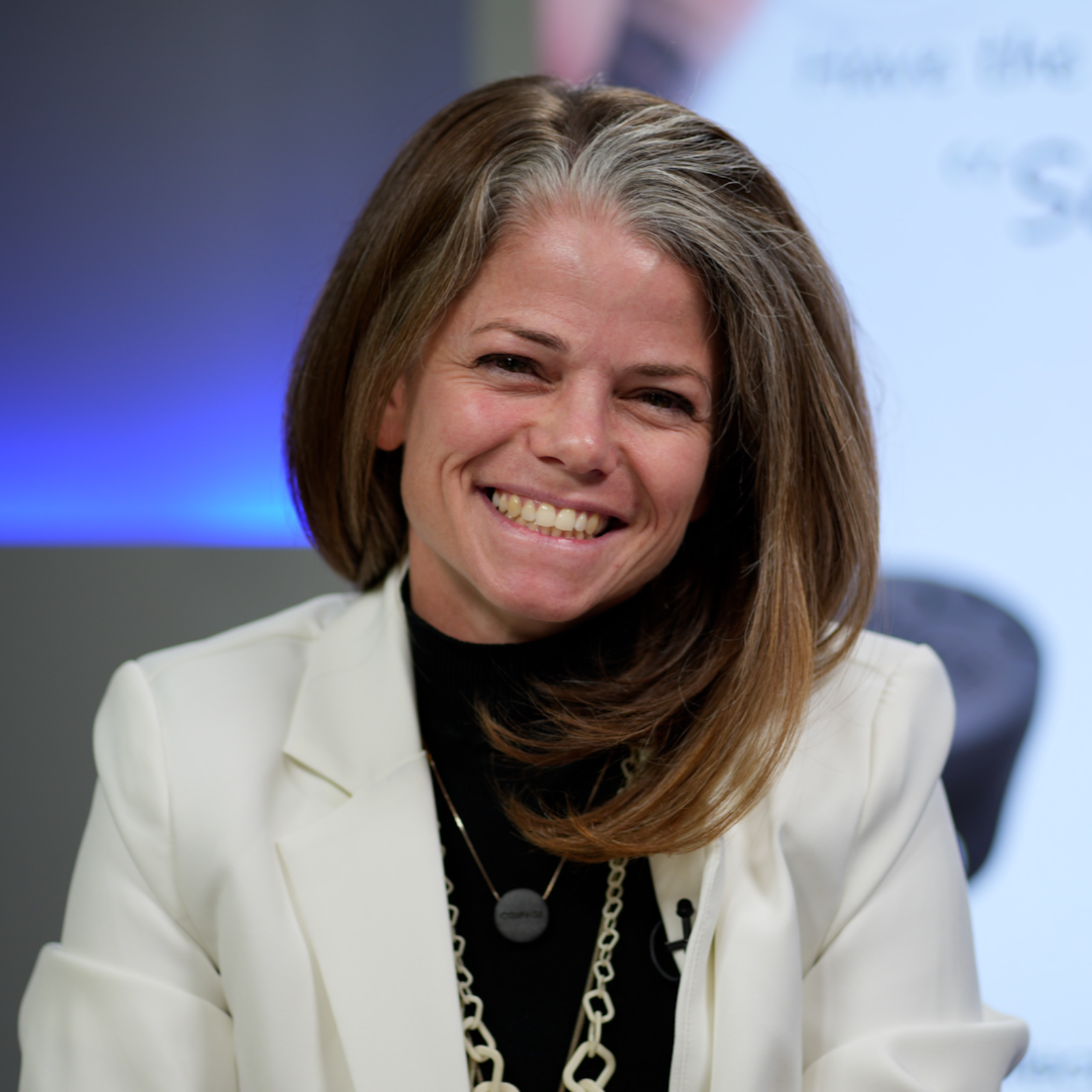 בהשראת הנרצחת בנובה: מהפכת הביטחון האישי - דרך תכשיטים | חנה קטן מארחת את ניצן קיש ארגמן