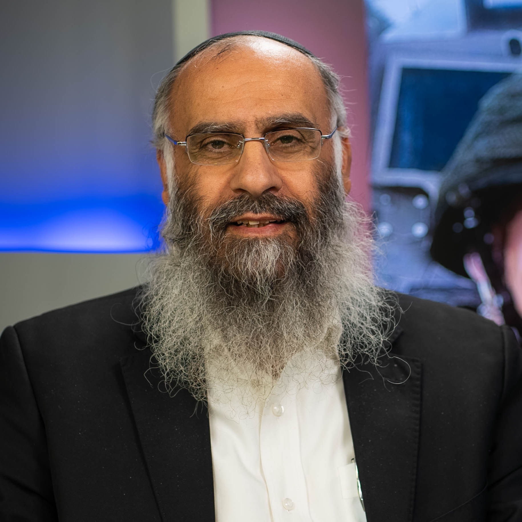 אביו של אביתר בן יהודה הי"ד מספר על בנו, המדריך, הלוחם והמוביל החברתי | חנה קטן מארחת את אביהוד