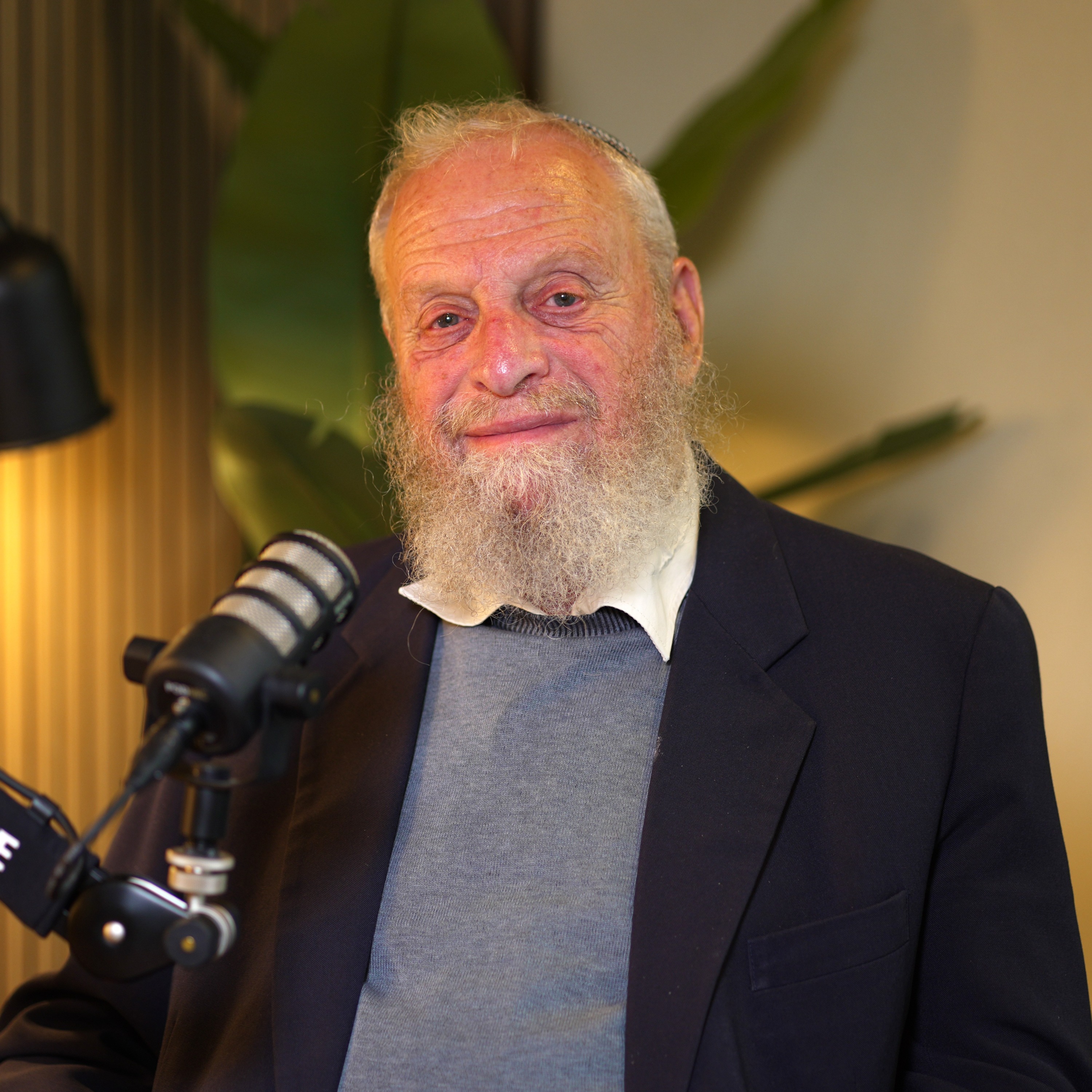 מאחורי הקלעים: הקשר הסודי עם רבין | דביר עמר מארח את הרב יואל בן נון