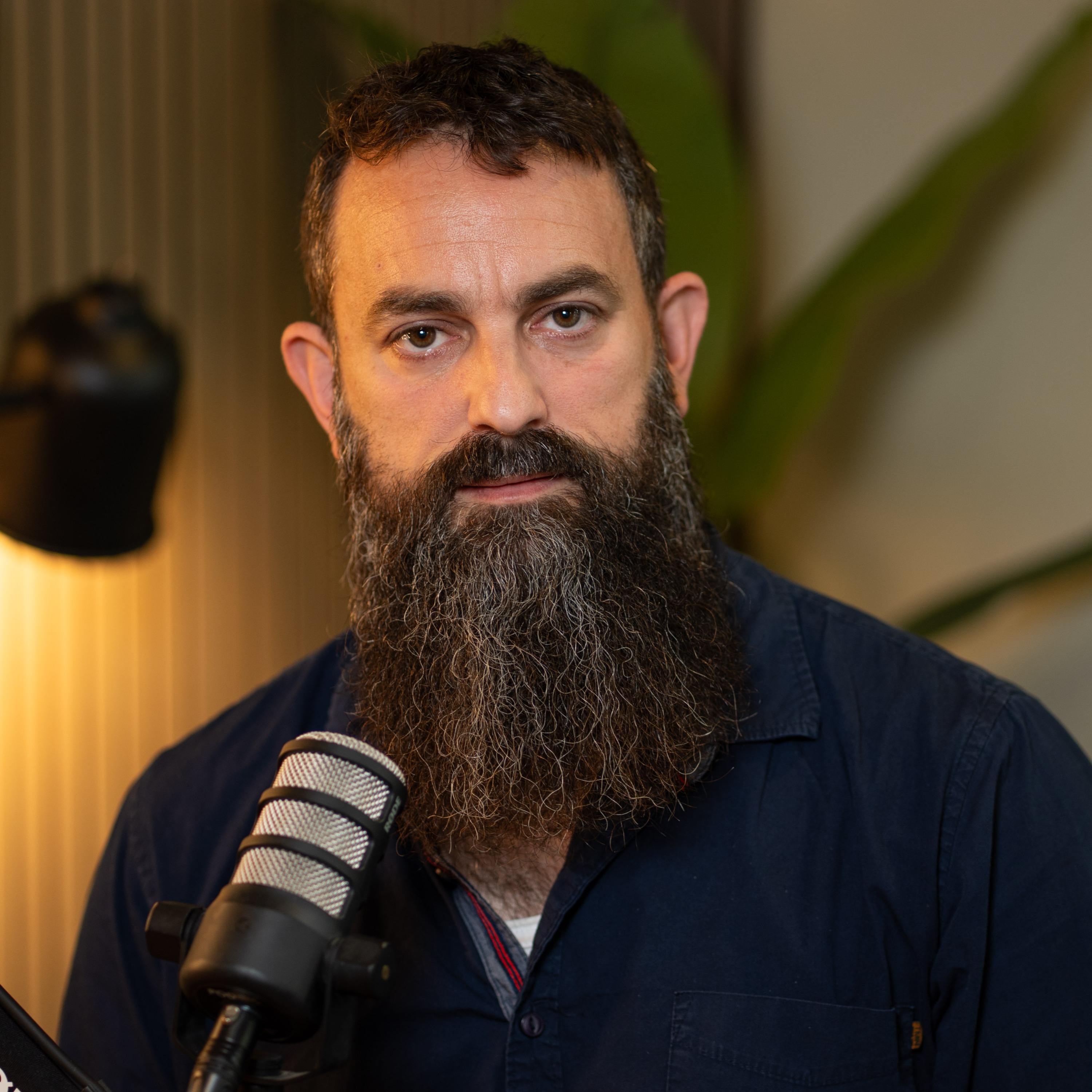 הפודקאסט של הדר מילר | "אם אמות, אשתי תהרוג אותי": הרגע שבו סא"ל איתם הבין שהוא חייב לשרוד