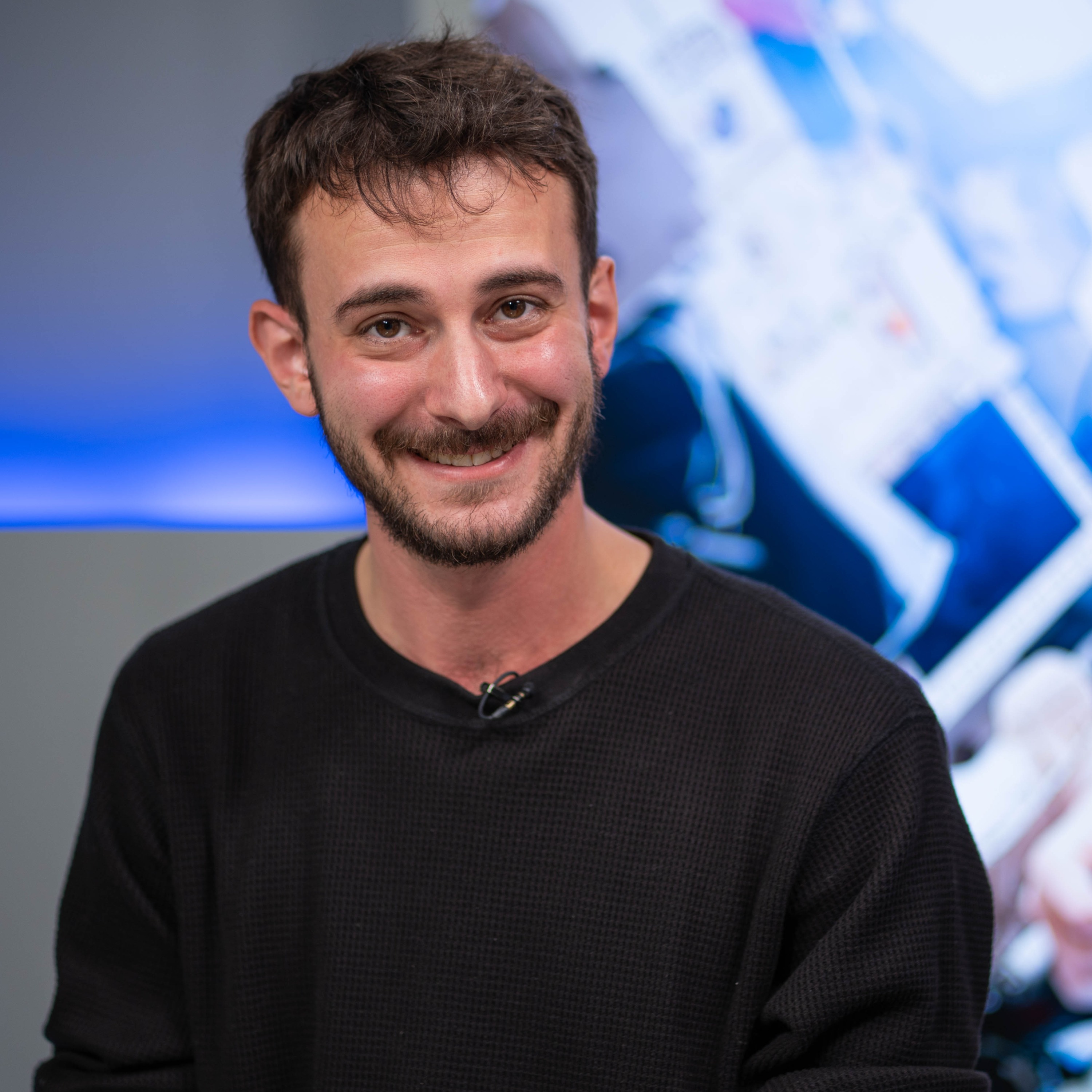 בין הקלידים לקרב: המוזיקאי יאיר צנגן בשיחה על השיר שנולד מתוך הכאב | חנה קטן מארחת