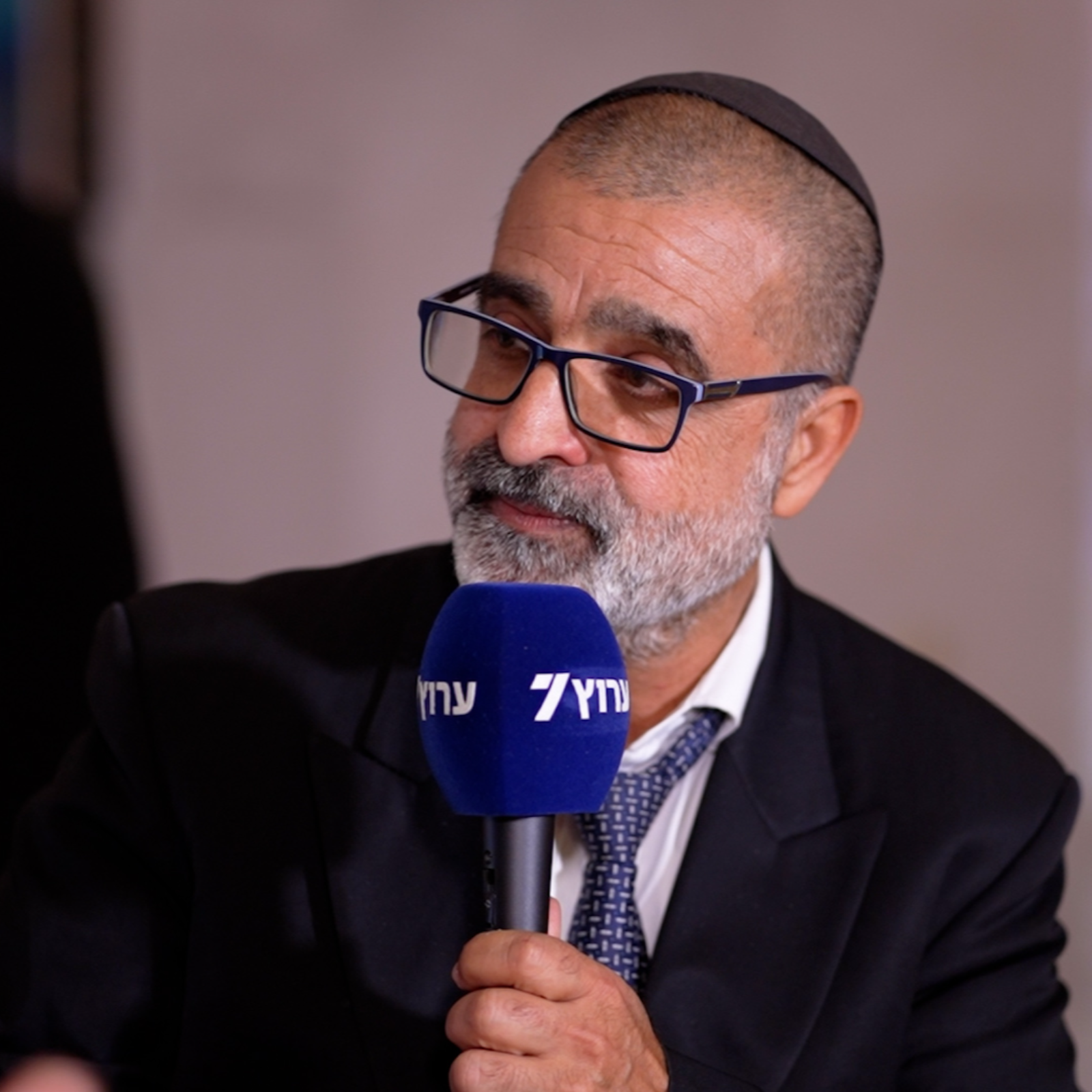 הרב זרביב קורא: "עד הניצחון, עד ההתיישבות" | עמדת ערוץ 7 בכנס המנהלים באילת