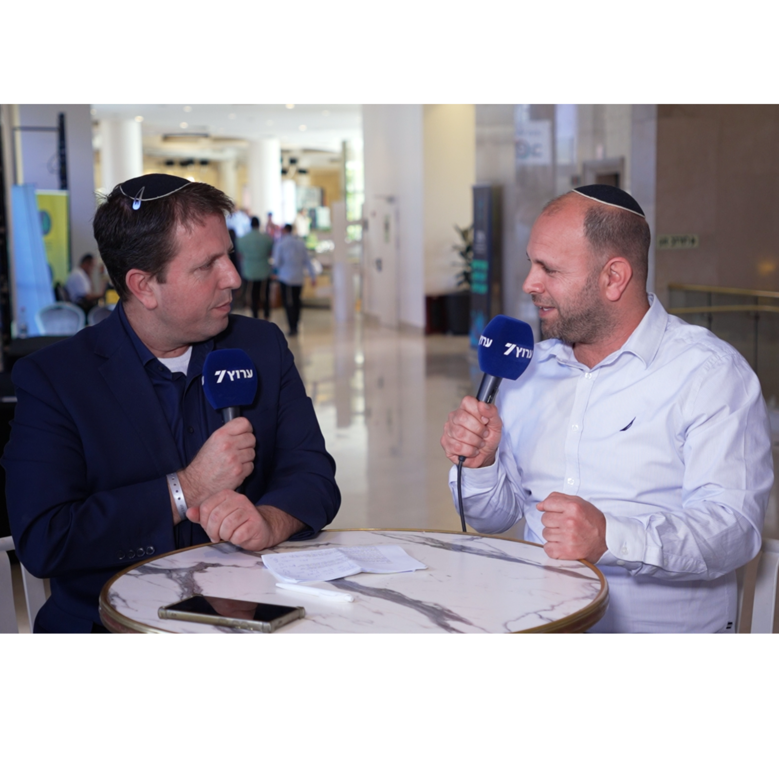 הילד המיוחד בממ"ד - האתגר האמיתי של המלחמה | עמדת ערוץ 7 בכנס המנהלים באילת