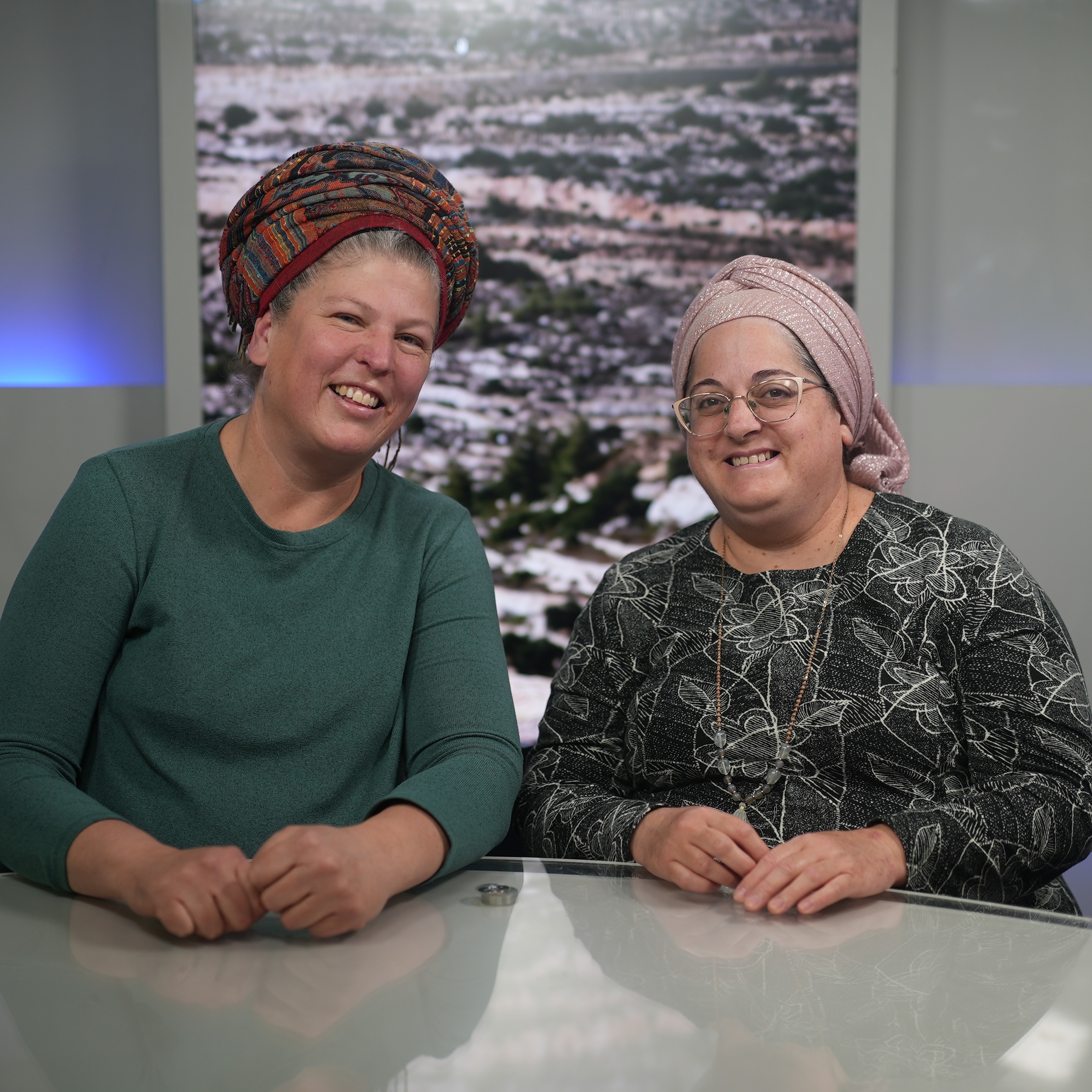 צומחים מהשטח: שיחה עם אימהות נערי הגבעות | חנה קטן מארחת