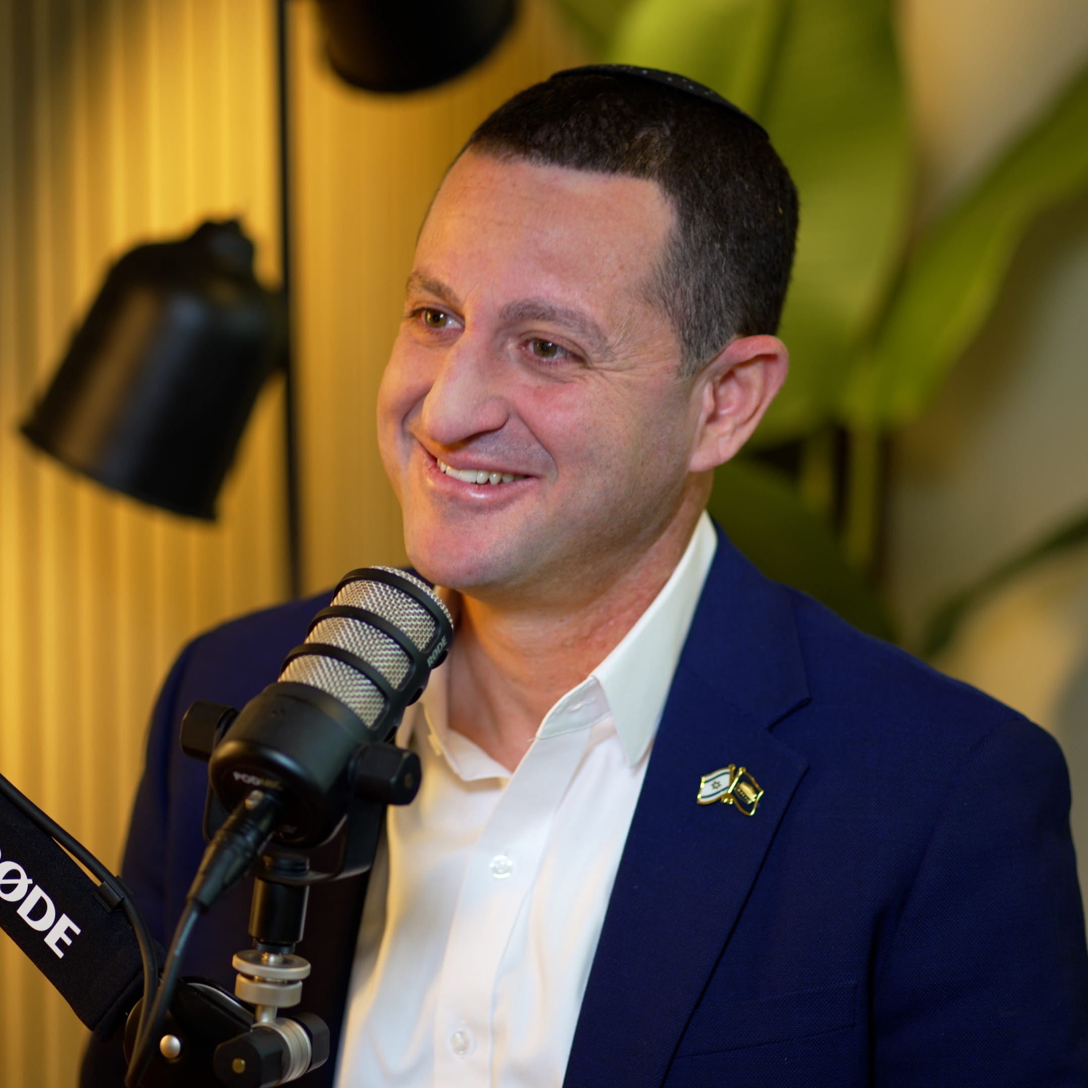 מהחזרה בתשובה למינוי בבני עקיבא ולכנסת: המסע של ח"כ אוהד טל - הפודקאסט של הדר מילר