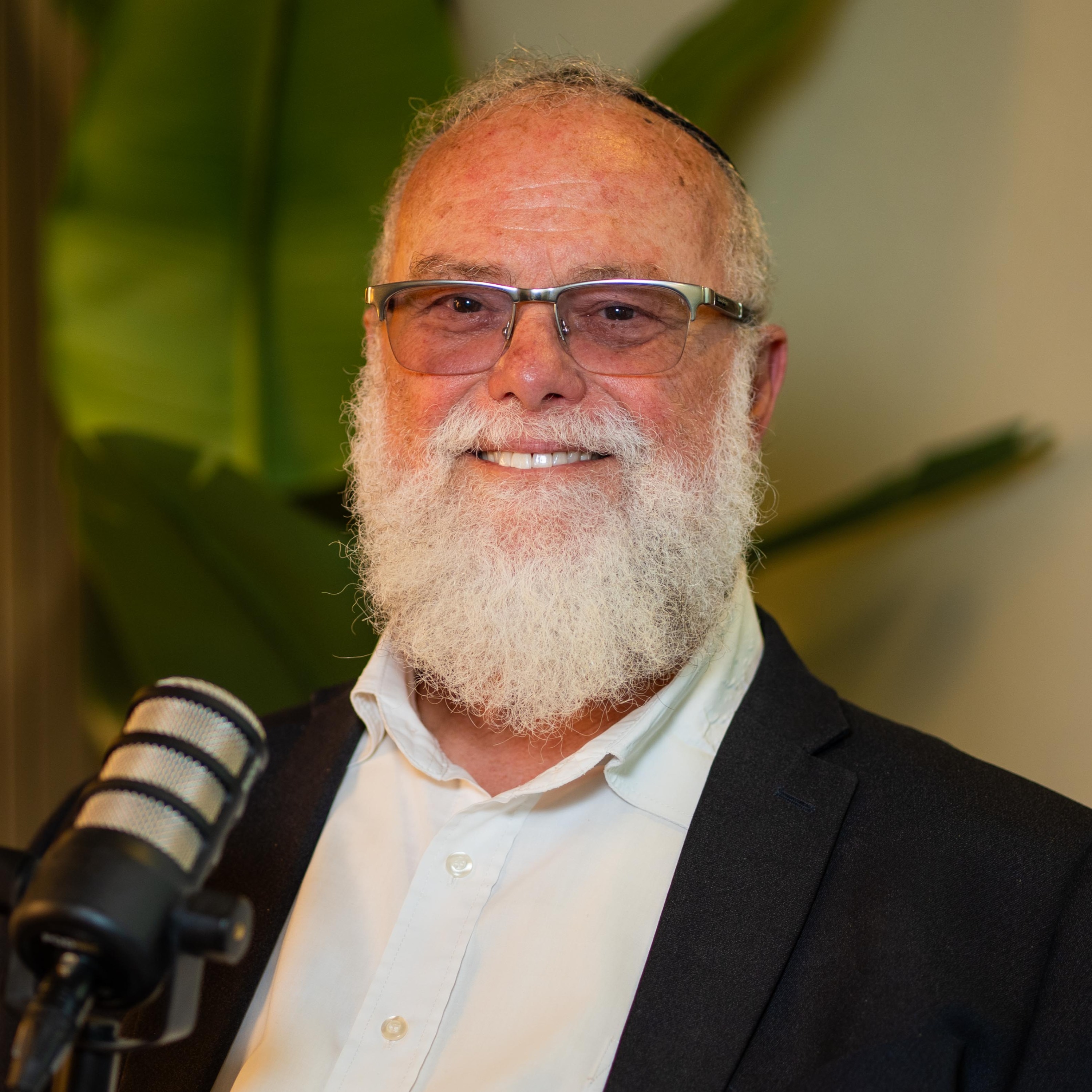 הרב משה ביגל: האסון שפקד את משפחתו, הדילמות בהר הבית ומודל הכשרות שהוא מאמין בו | הפודקאסט של דביר עמר