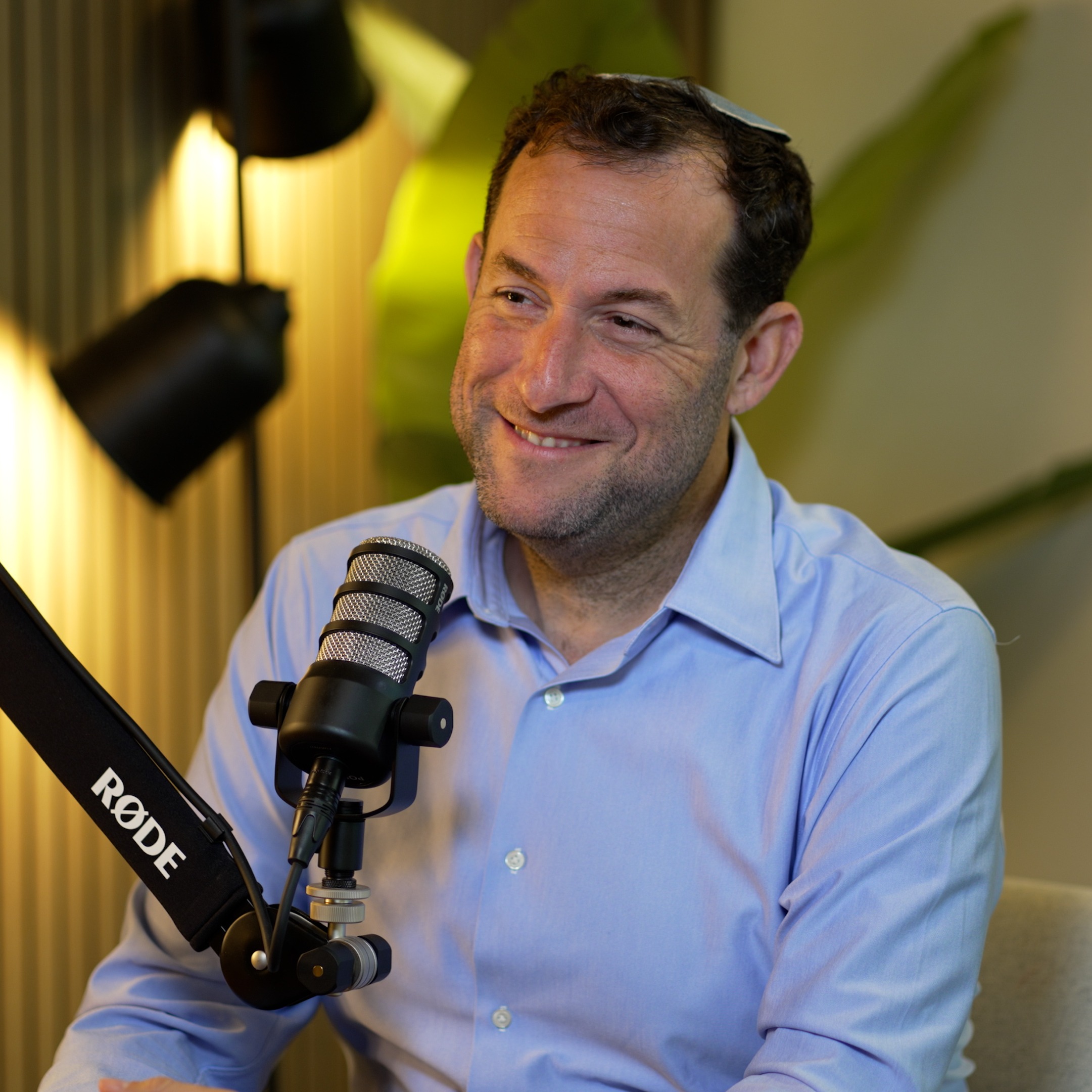 יוסי דגן בפודקאסט של הדר מילר: 'קרענו את הבגד אך האמנו שעוד נחזור' episode artwork