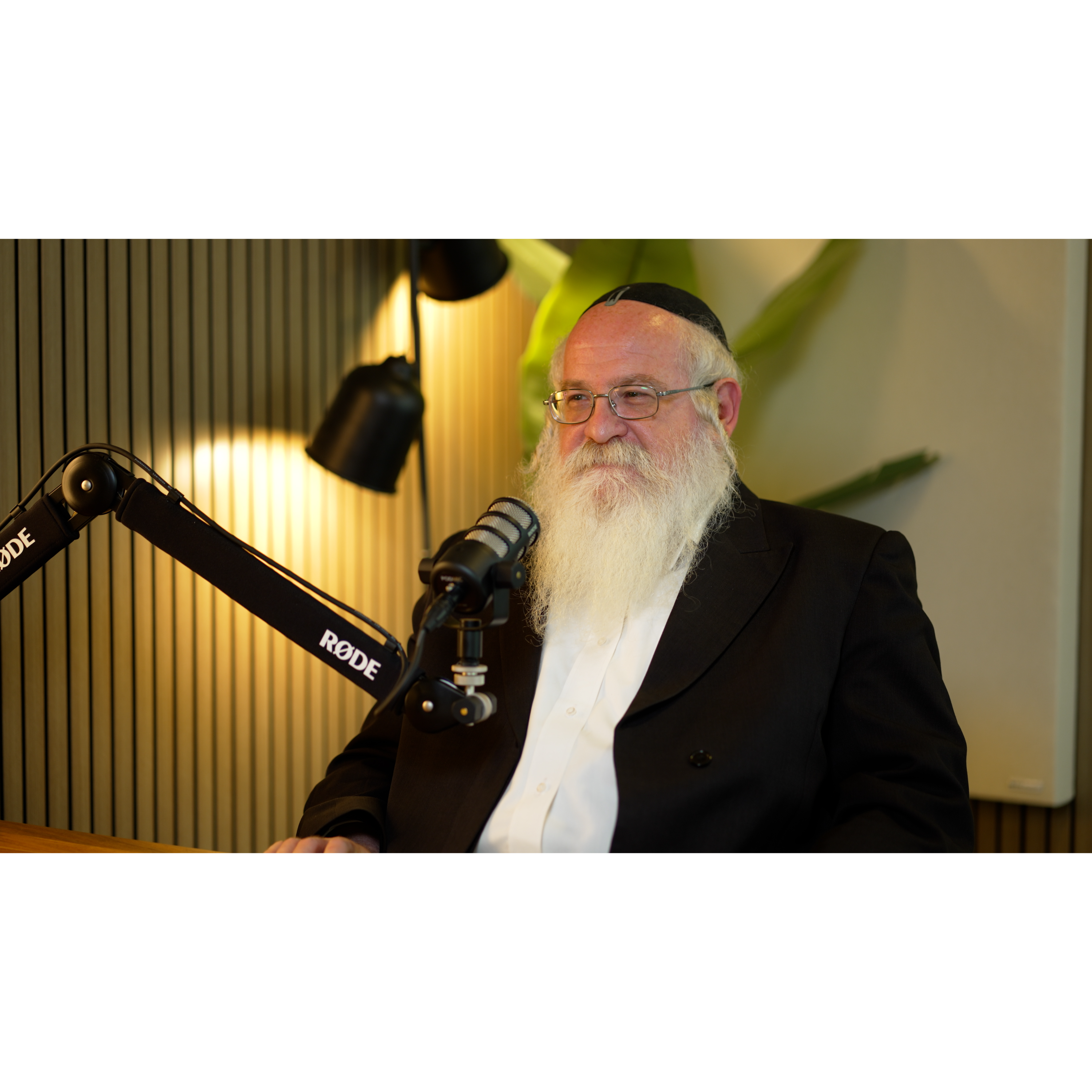 היומיים הקשים בחייו של הרב אייל גריינר |  הפודקאסט של דביר עמר episode artwork
