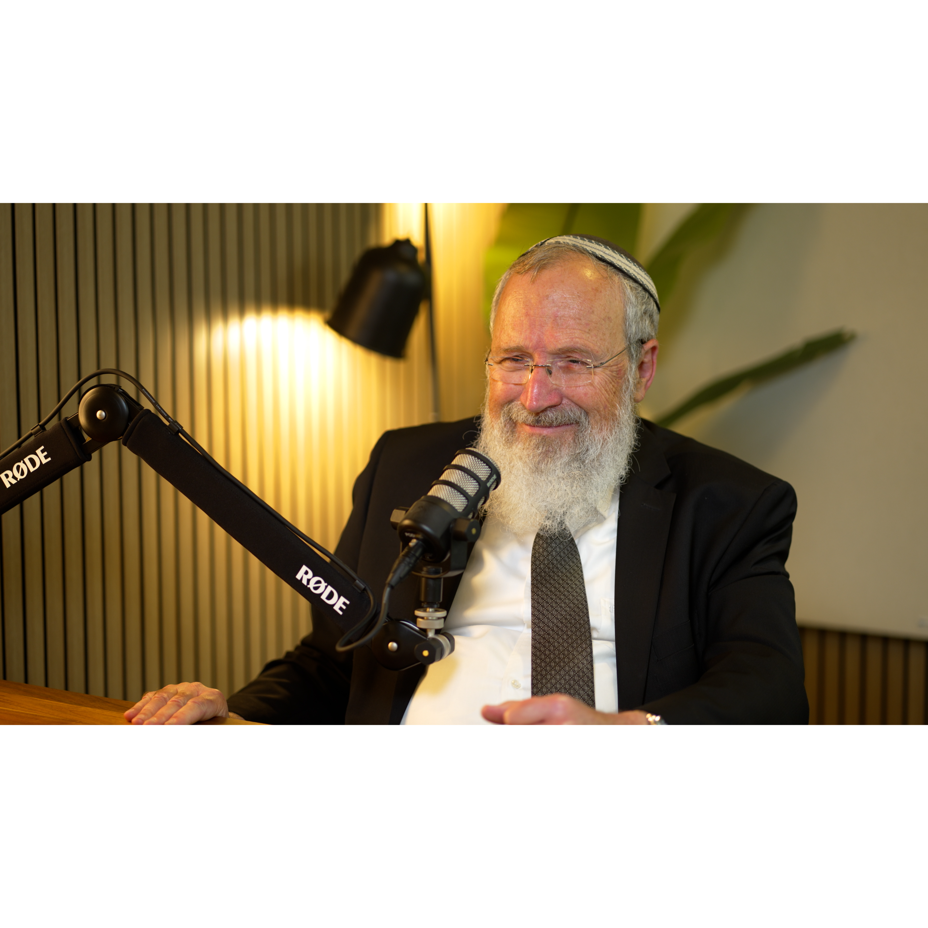הדילמה ההלכתית שהסתיימה בהחלטה מעוררת השראה: "התפעלתי" | פודקאסט עם הרב שלמה אישון episode artwork