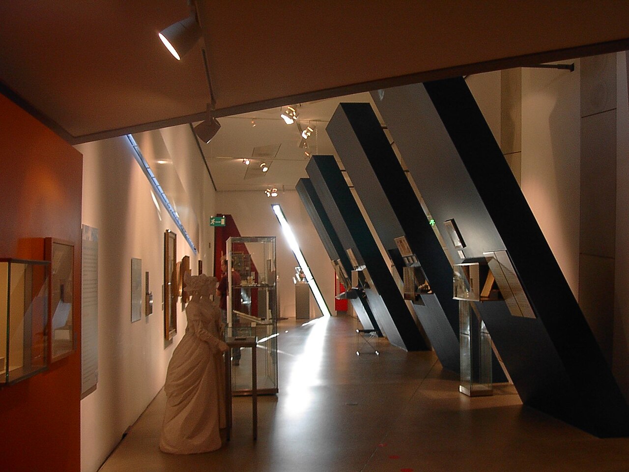 BERLIN - Jüdisches Museum Berlin, Innenbereich - Besuch mit Audioguide in Berlin (Deutsch)