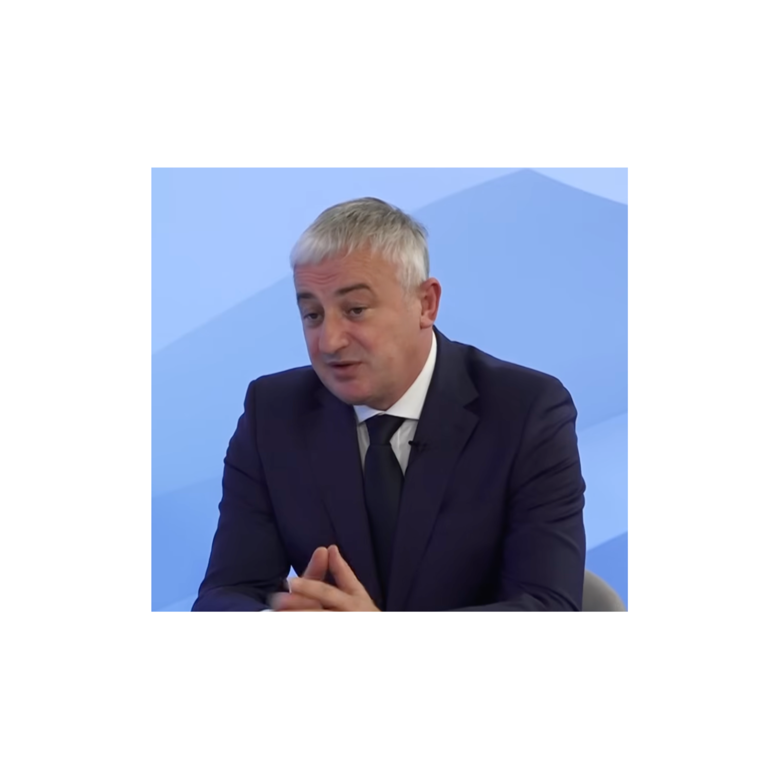 Branislav Borenović: Neka SNSD objasni zašto su protiv jeftinijeg goriva, ostavka Minića je lakrdija episode artwork