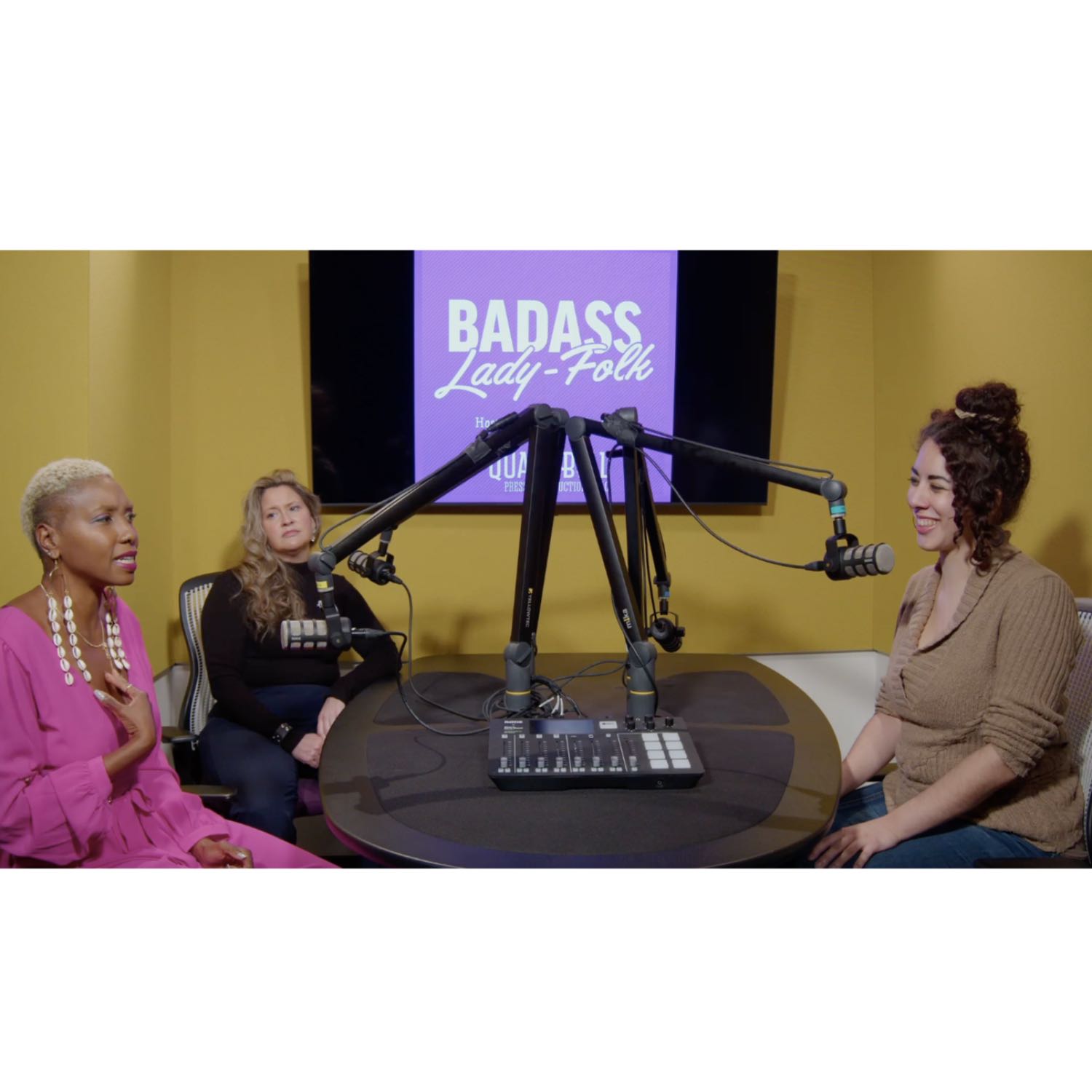 Badass Lady-Folk