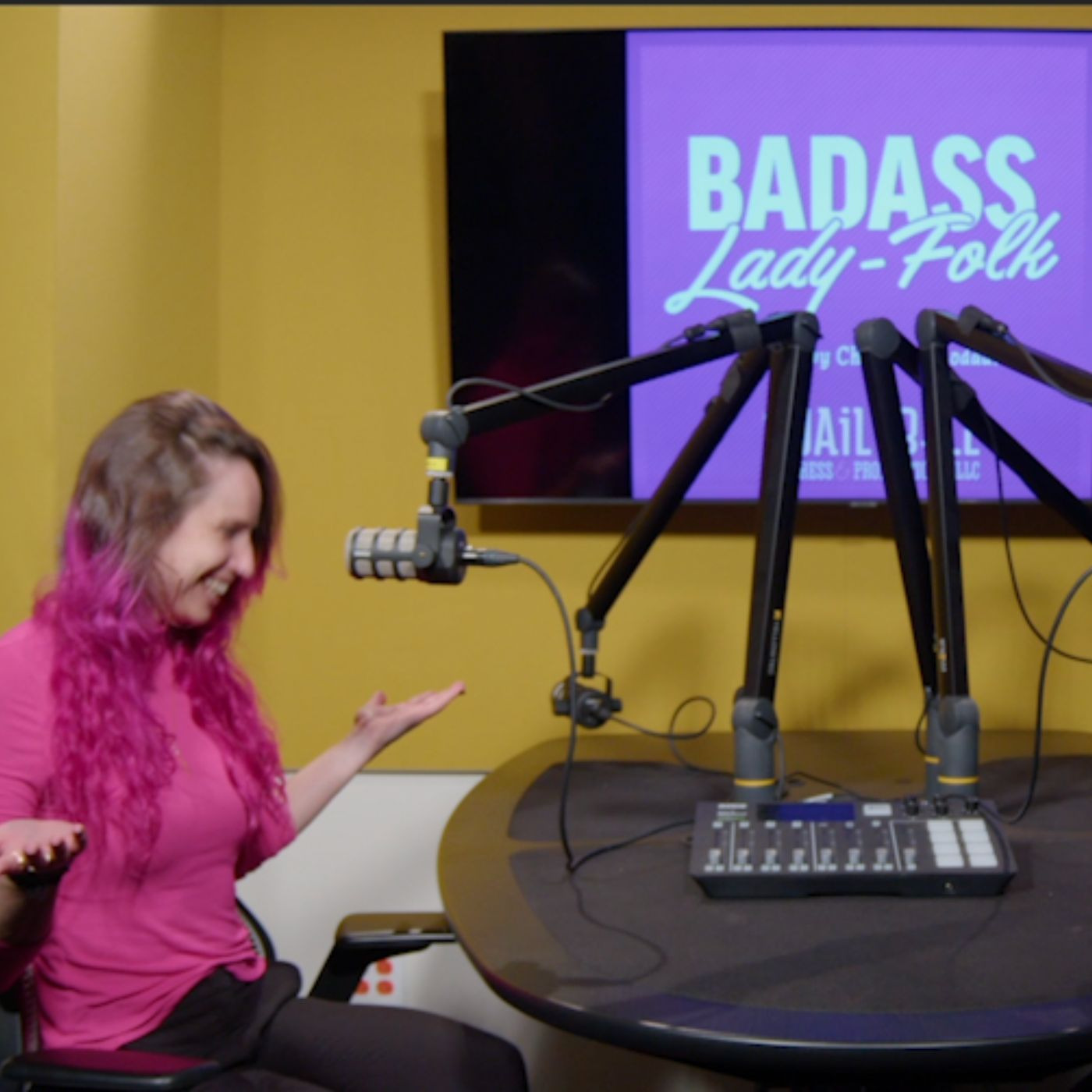 Badass Lady-Folk
