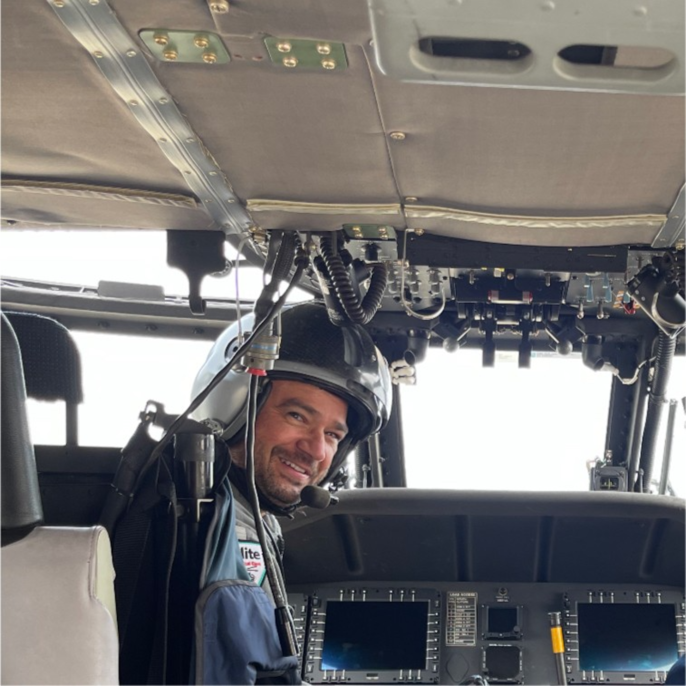 cover of episode Erik Usher (Flight Nursing, Cadaver Labs and First Responder Family Health) - Episode 1087