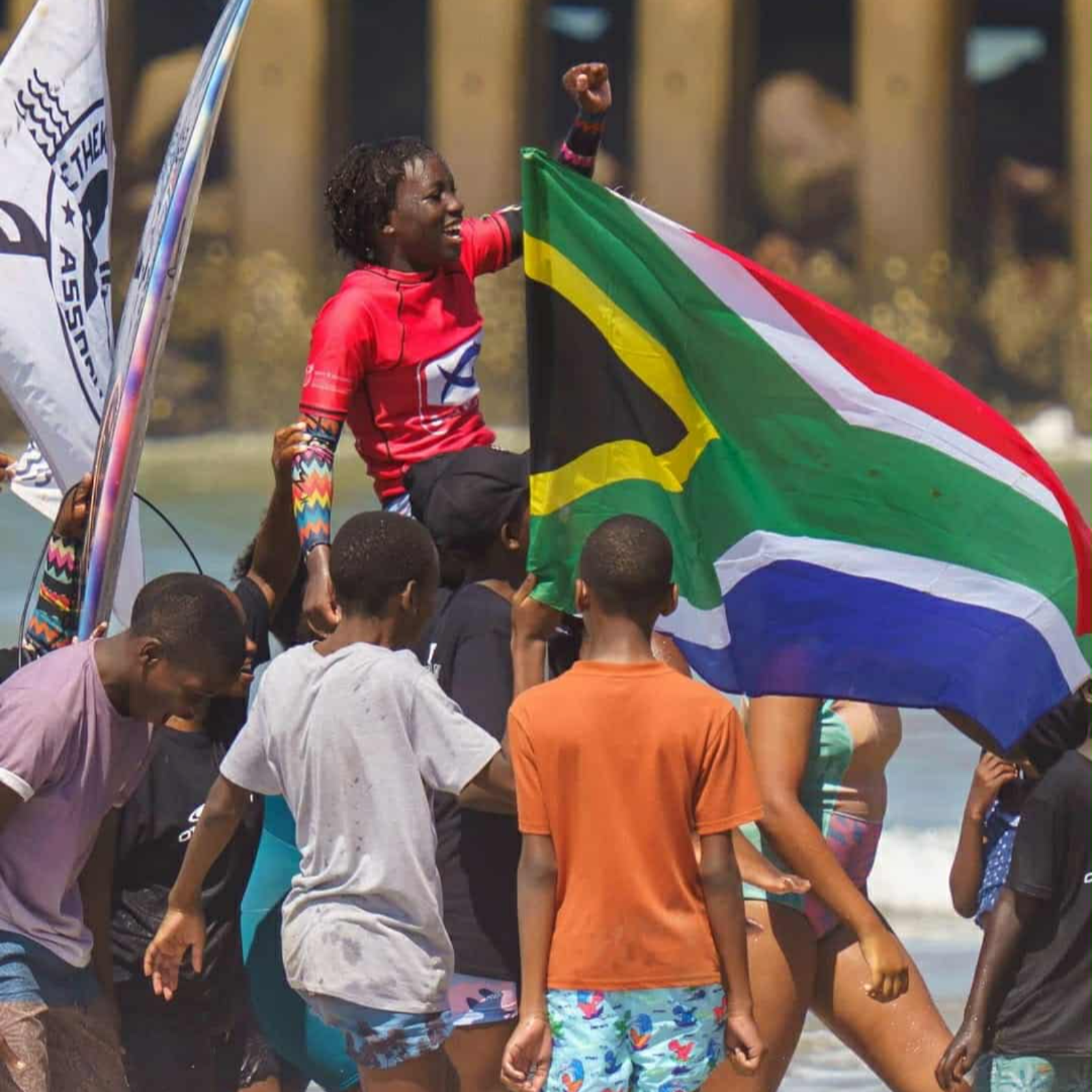 Tom Hewitt II (Elevating Communities Through Surfing, The AIDS Epidemic and Supporting Young African Surfers) - Episode 1141