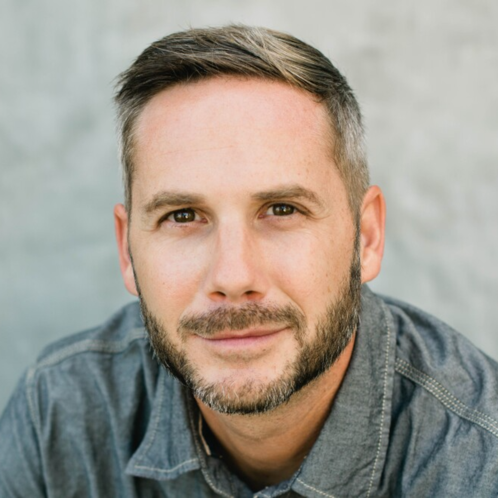 Kevin Hazzard II (Ebola, The Pandemic and the Aviation Rescue Mission Few Have Ever Heard) - Episode 1209