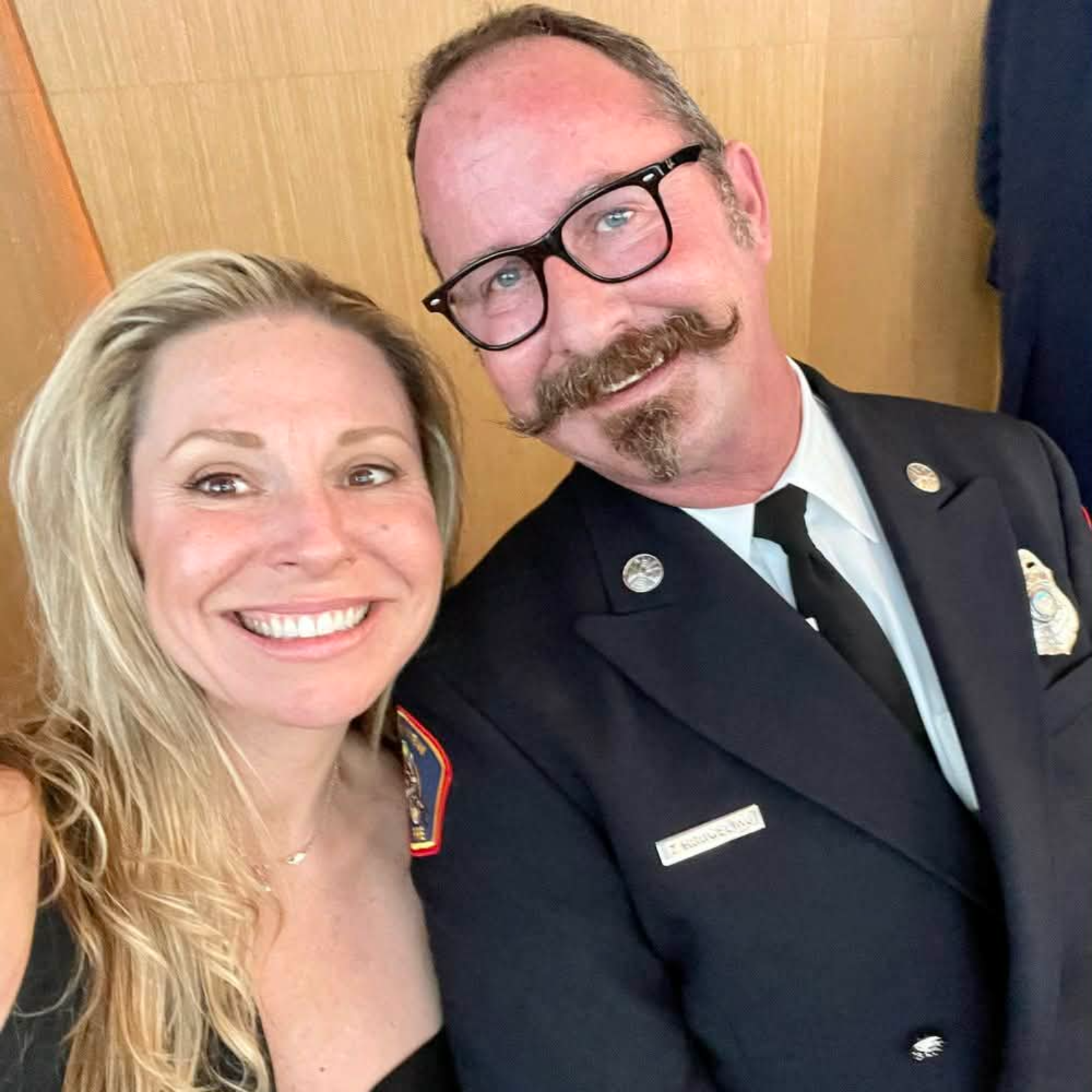Tim and Angela Houweling II (How Psychedelics are Saving First Responder Lives) - Episode 1257 episode artwork
