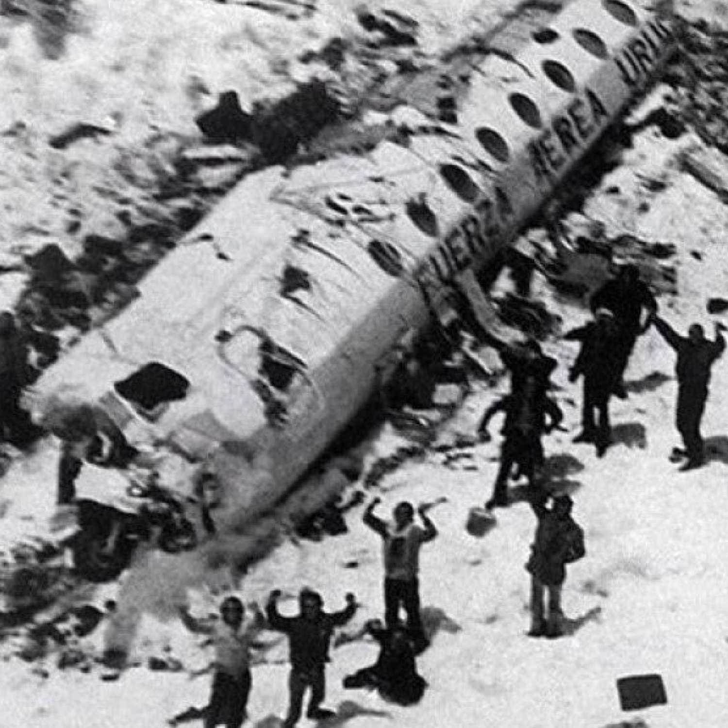 TRAGEDIA DE LOS ANDES - La sociedad de la nieve - Pablo Vierci - BUENVIVIR episode artwork