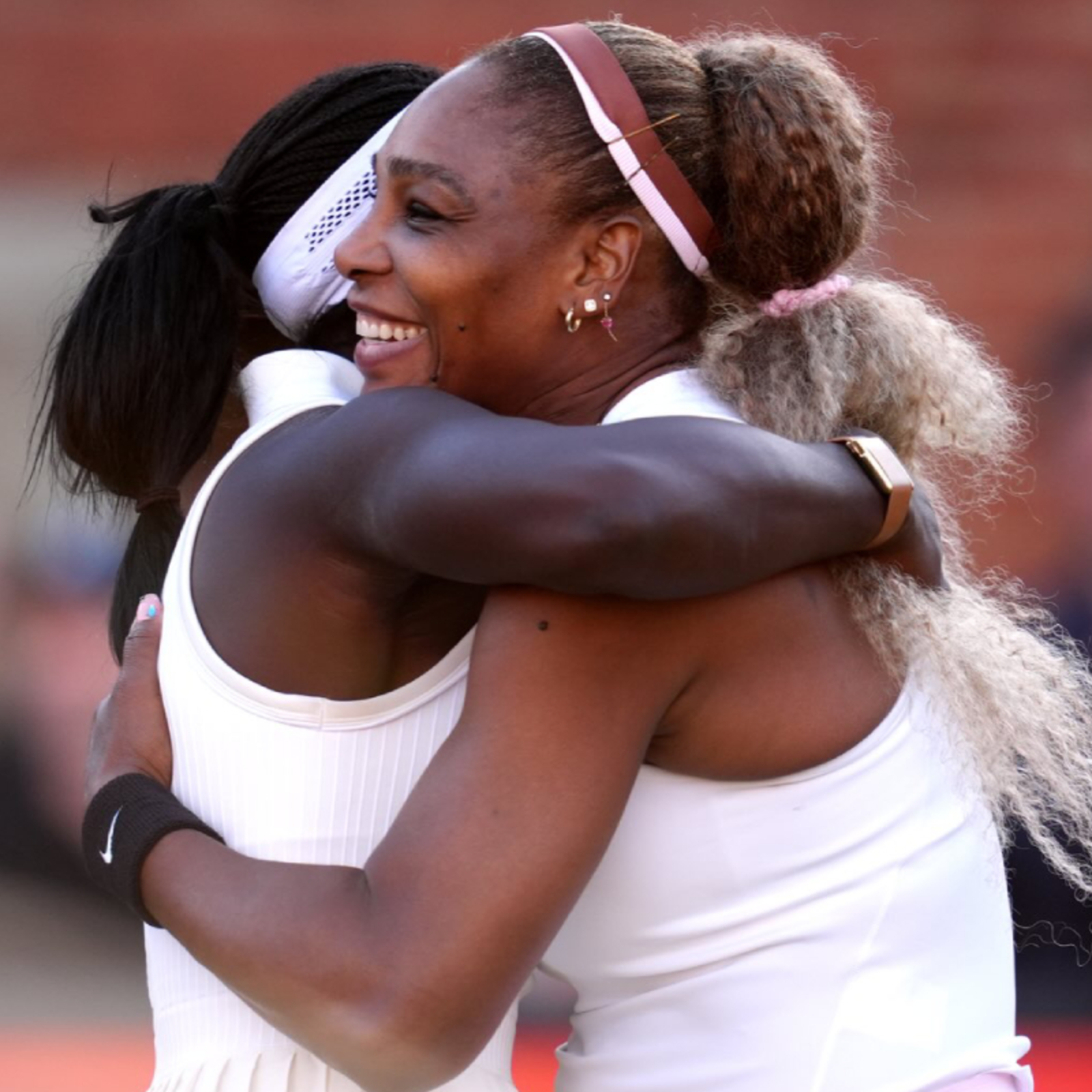 10.06 - Serena Williams voltou e venceu, mas estará nas simples em Wimbledon? episode artwork