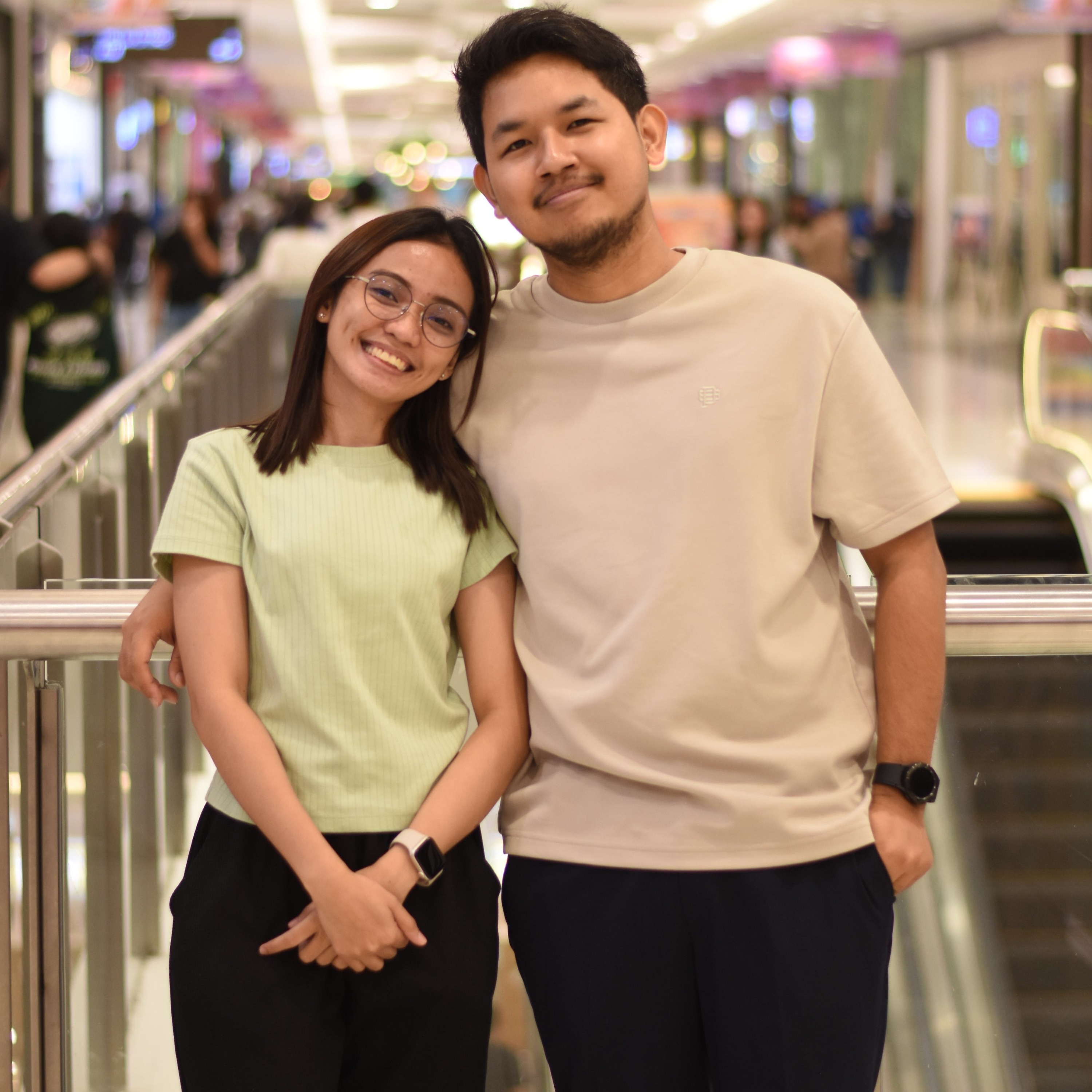 Casual Filipina and Indian talks