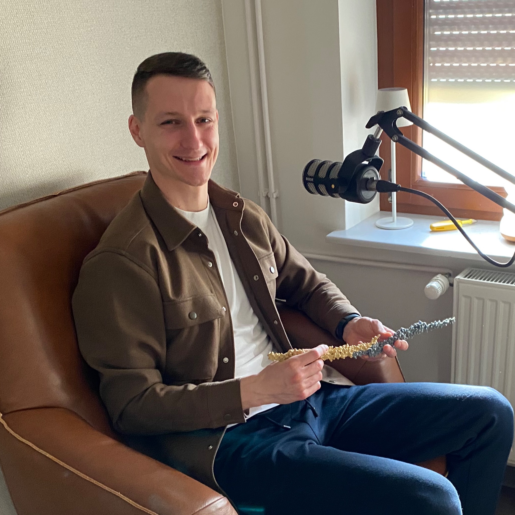 #8: Weaving the Future: The Art of Designing Protein Fibers - Klemen Mezgec episode artwork