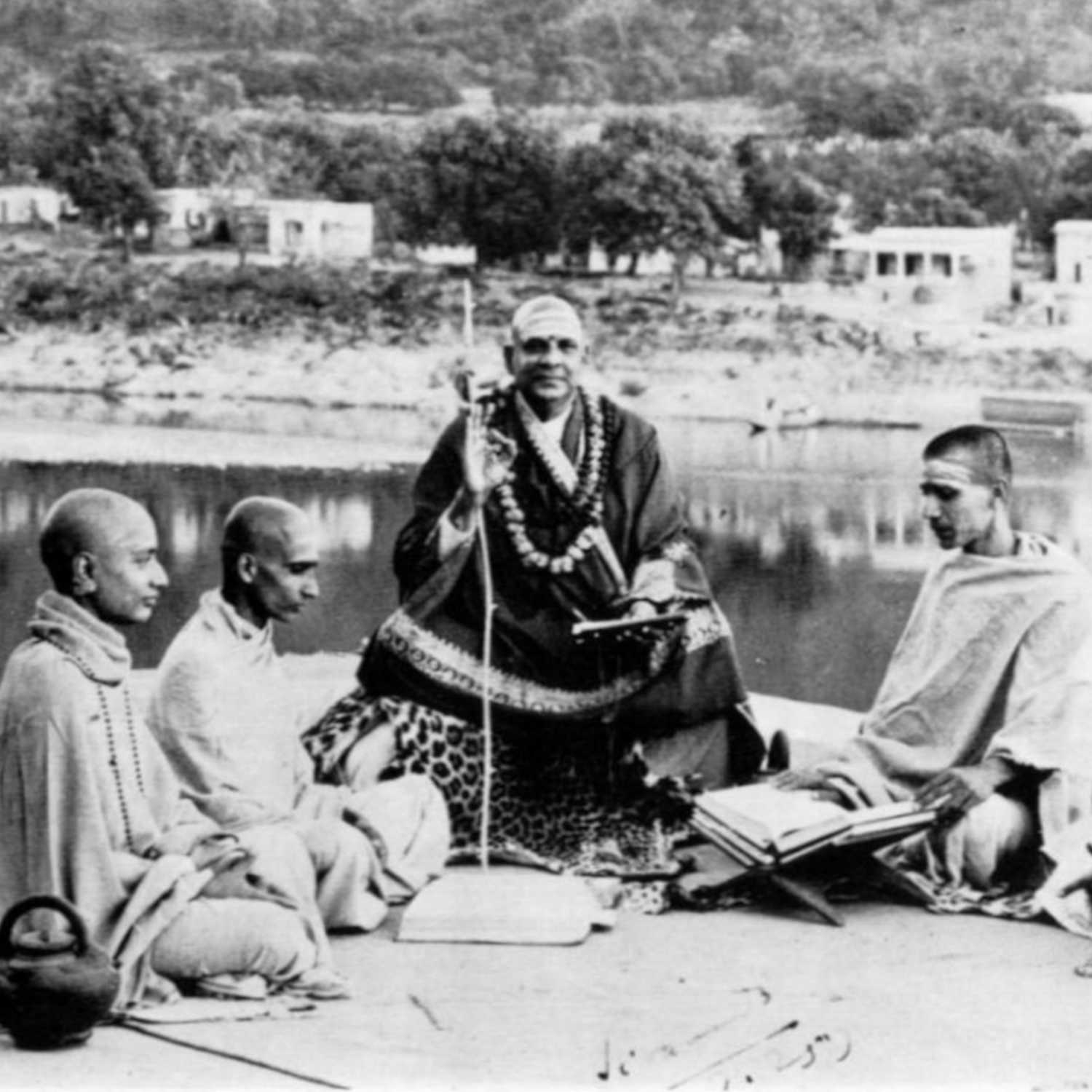 לימוד יומי עם סוומי שמבהודבננדה