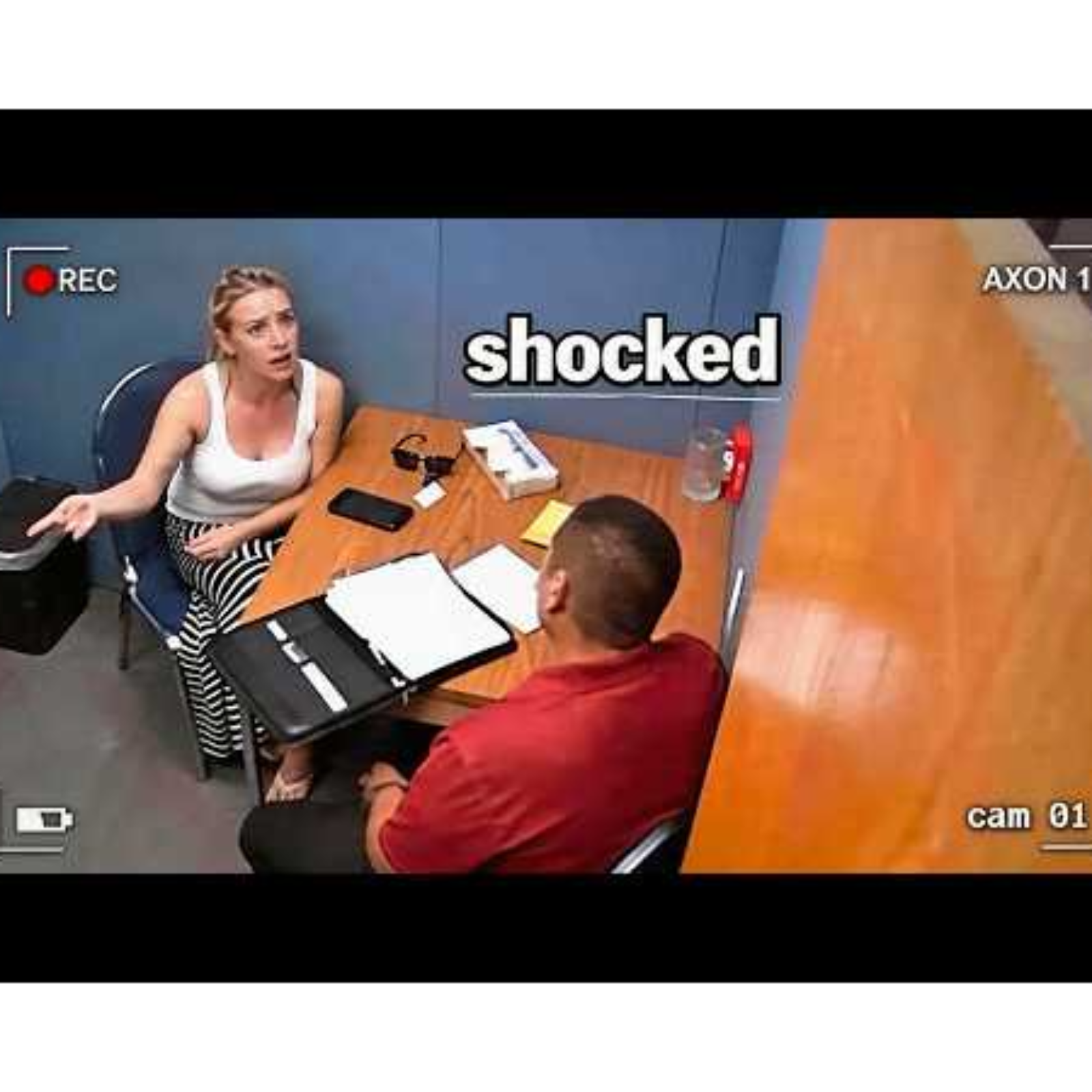 Interrogation Room Shocker Girlfriend Finds Out Her Boyfriend Is the Murderer episode artwork