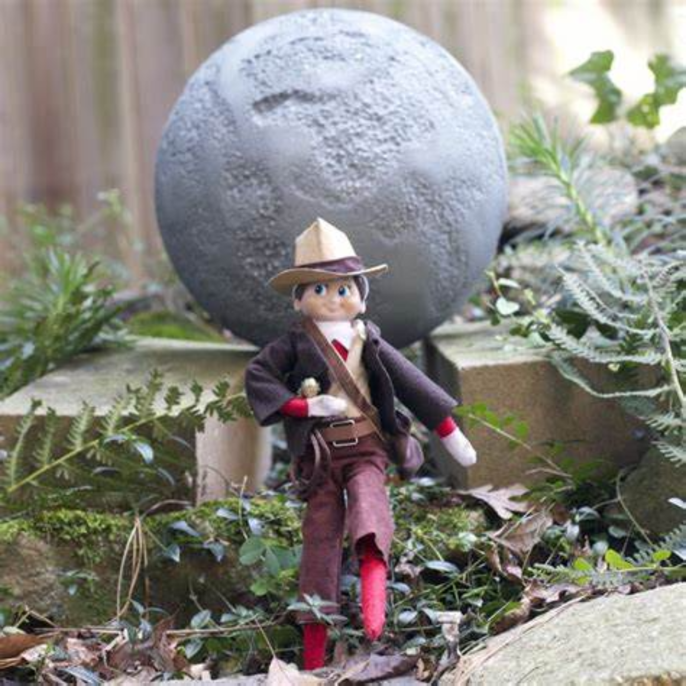 Elf on the shelf and the Ark of the covenant episode artwork