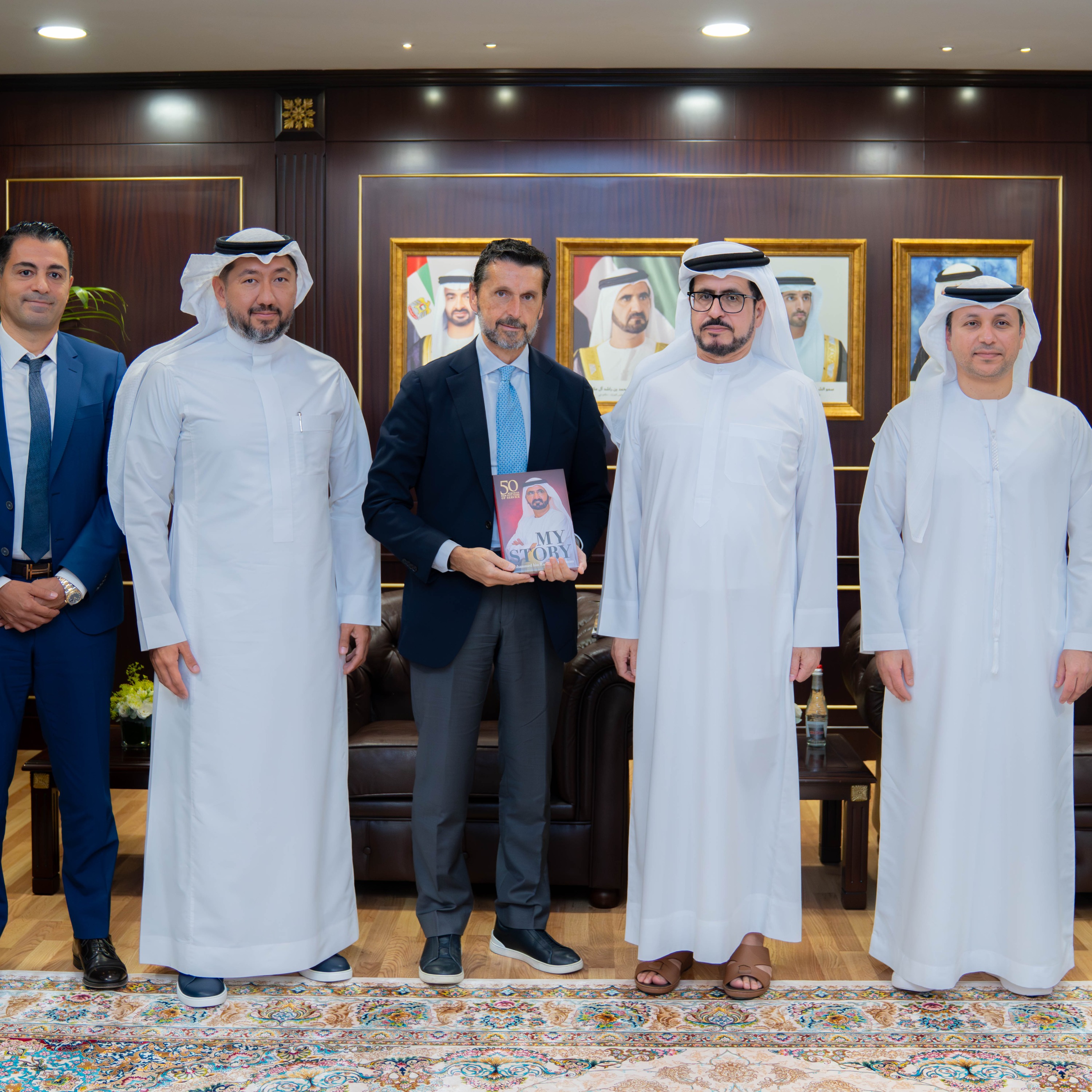 هيئة كهرباء ومياه دبي تبحث تعزيز التعاون مع "سيلزفورس" لدفع الابتكار الرقمي والاستدامة  episode artwork