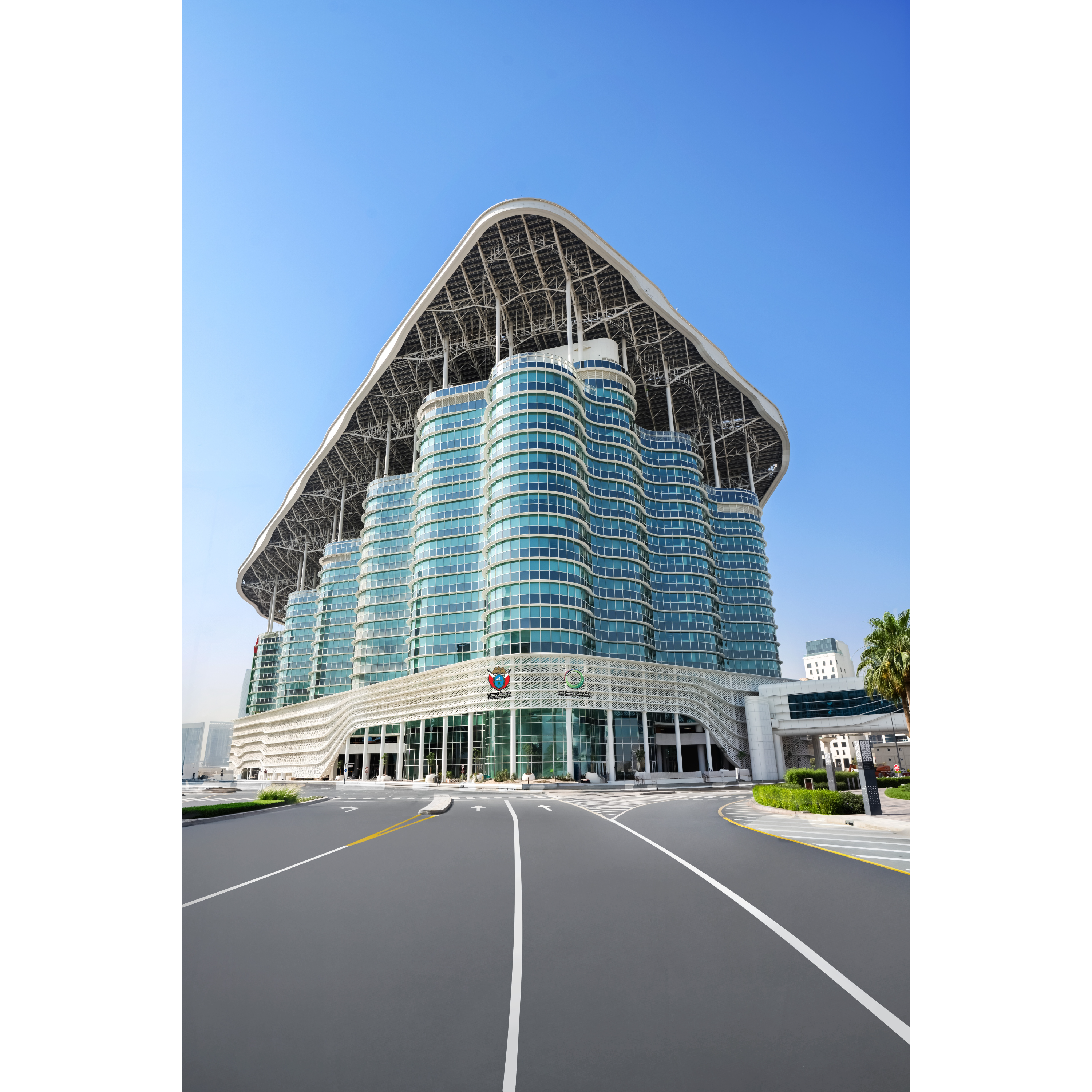Dubai Electricity and Water Authority PJSC announces record net profit of AED 3.33 billion for the first half of 2026 episode artwork