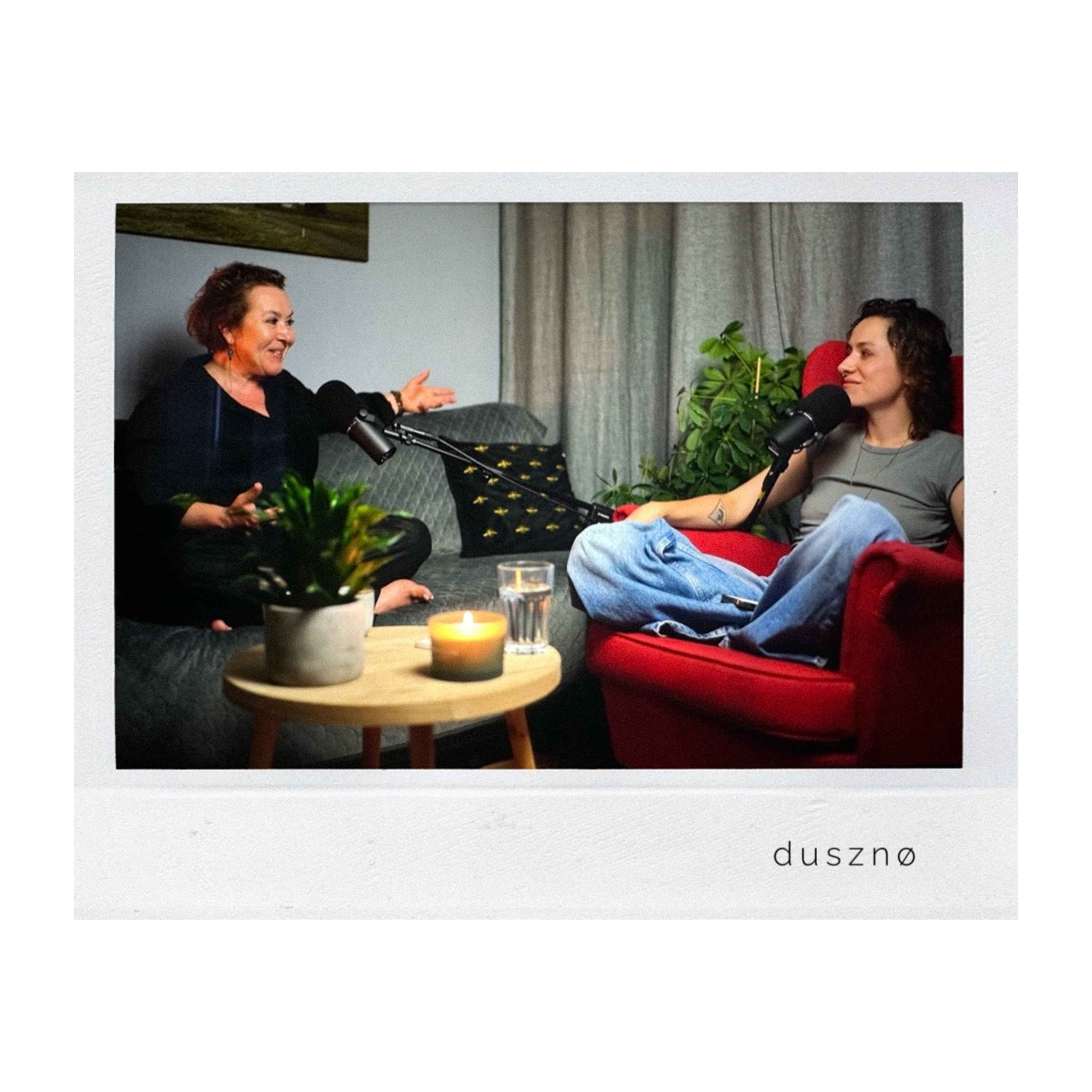 "GRZEBANIE W HISTORII JEST ODKRYWANIEM SWOJEGO DNA" - Elżbieta Cherezińska | duszno podcast #2 episode artwork