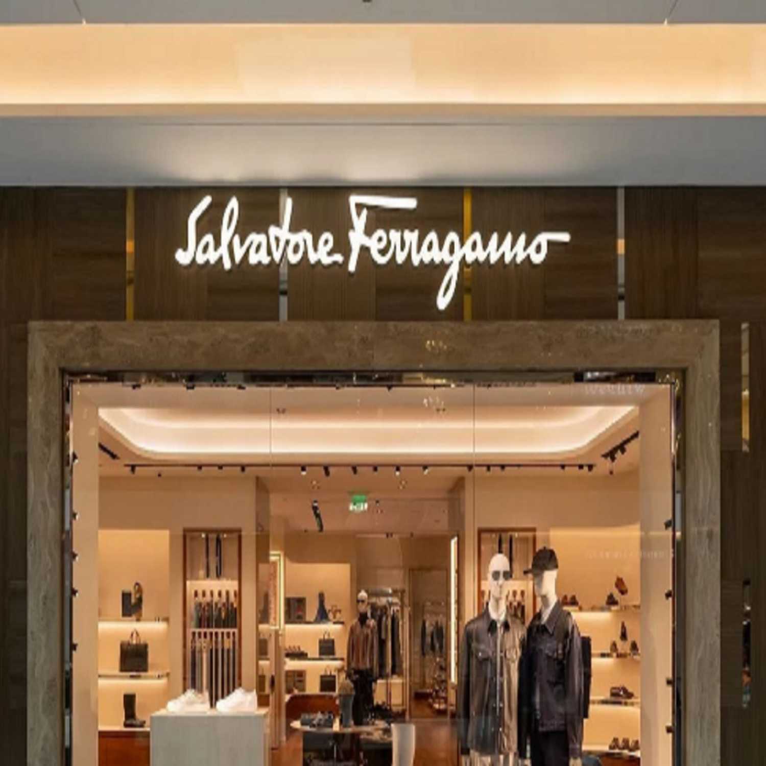 رقم قياسي في مبيعات شركة ferragamo للأزياء الفاخرة الإيطالية 