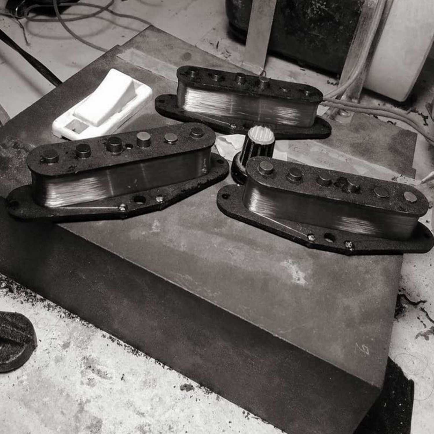 Todo lo que quieres saber sobre electrónica y luthería de guitarras, bajos y amplificadores.