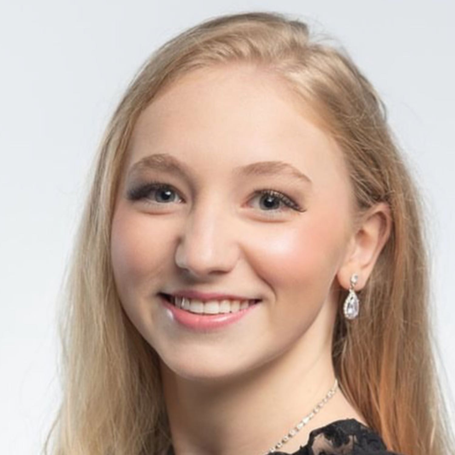 Miss Oregon Teen Volunteer 2024- Haylee Cole