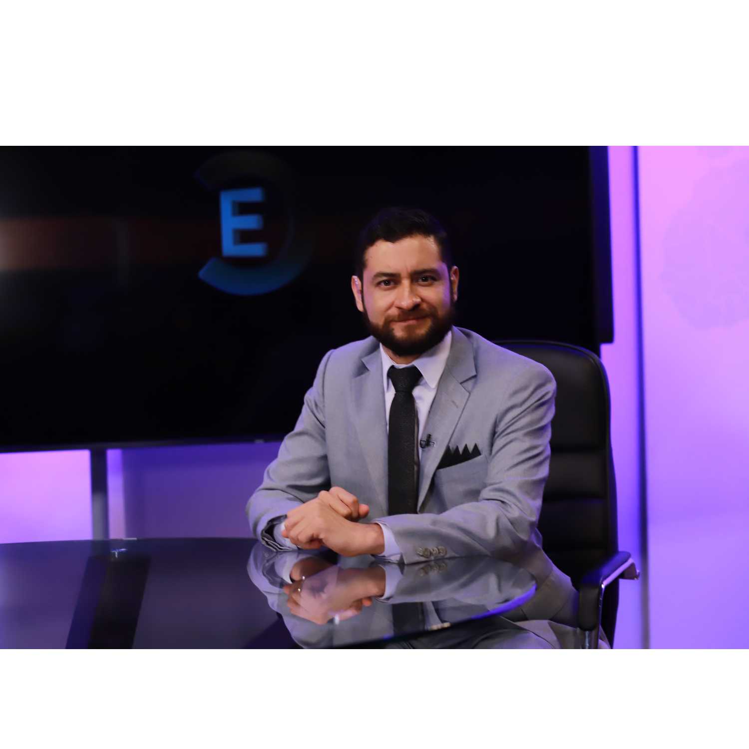 En Constraste con Joseph Pérez