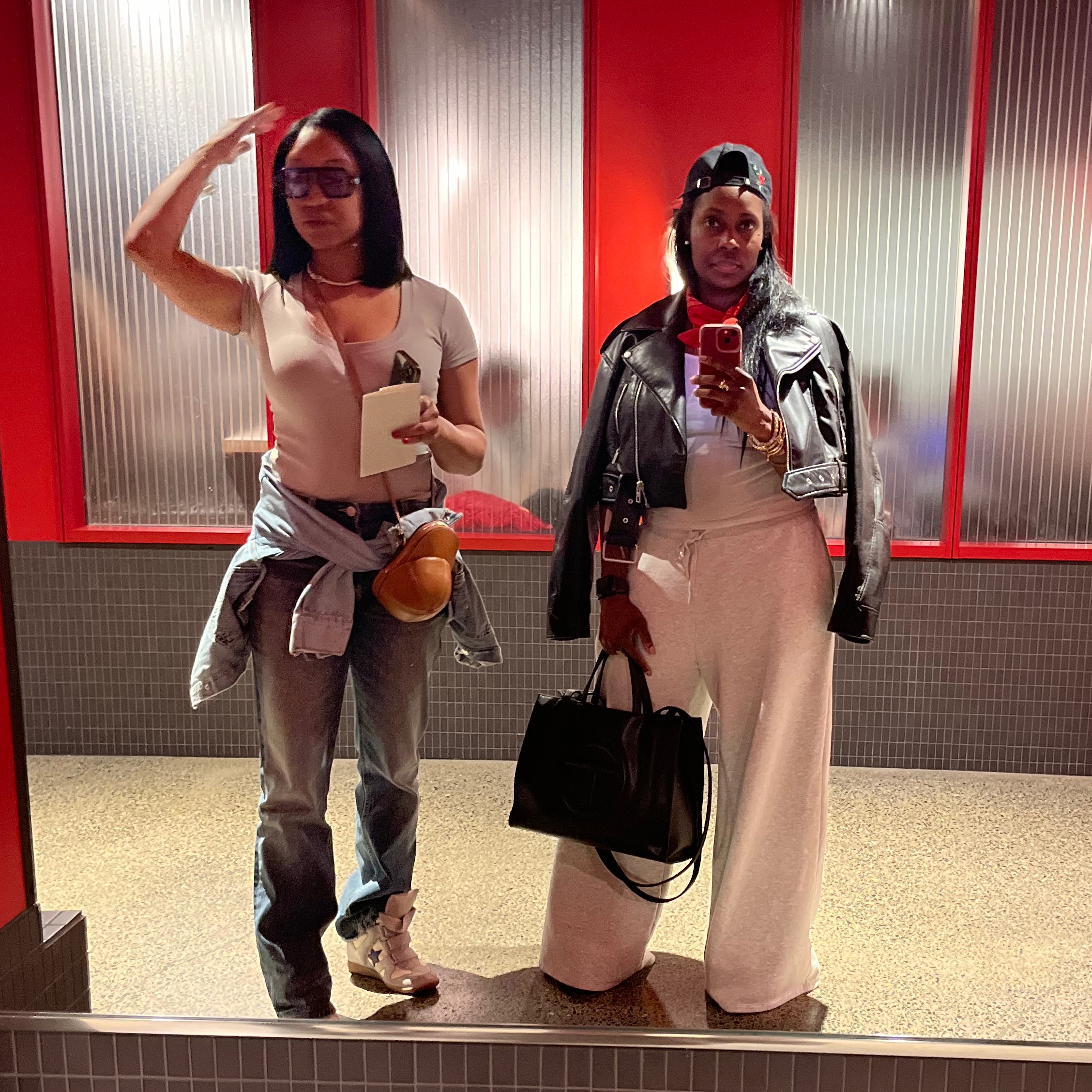 Fly Girls Who Dine