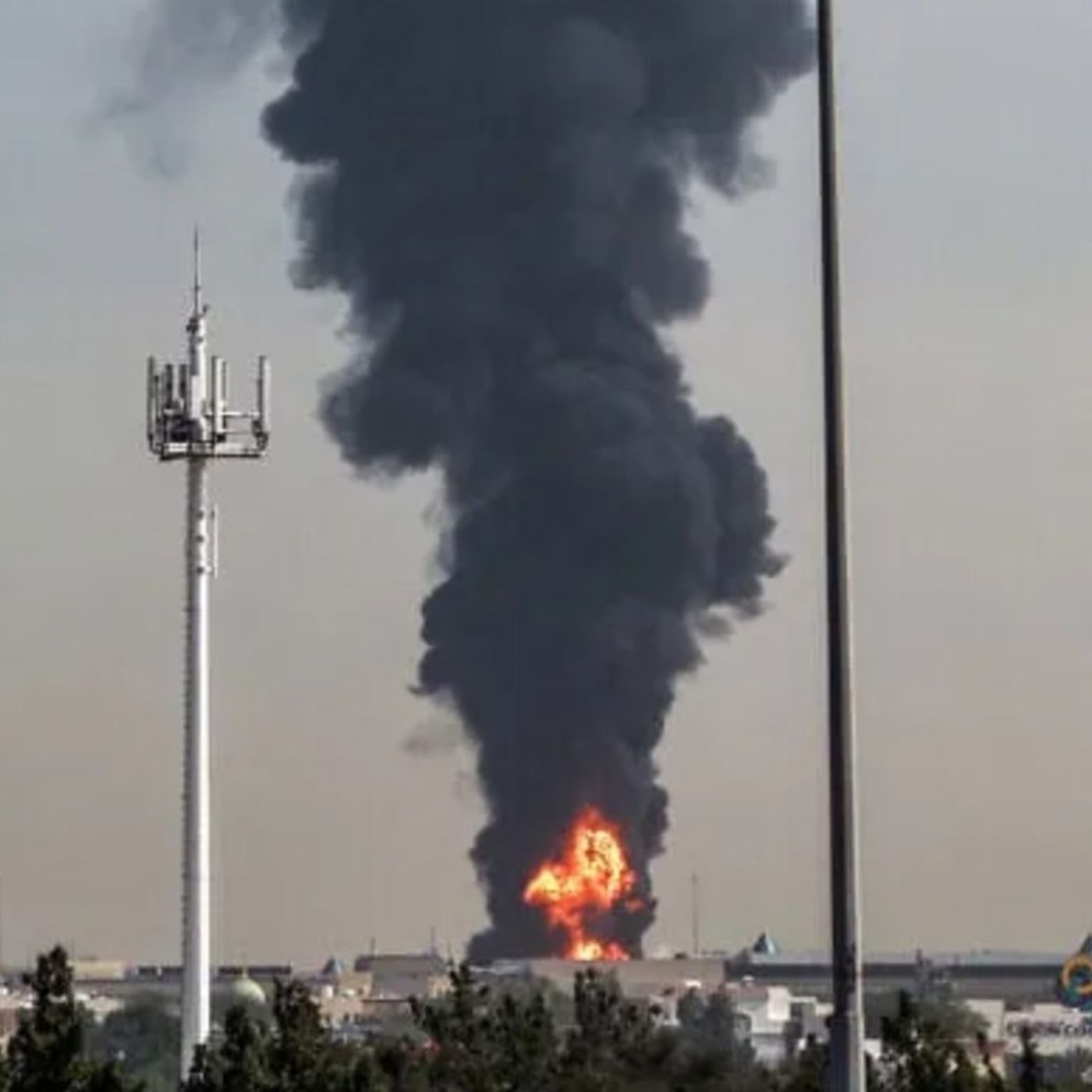 Francia24: Dubai, Fine della cartolina felice, arrestato tre francesi per aver filmato un drone – Macron decide nome nuova portaerei – Allea episode artwork