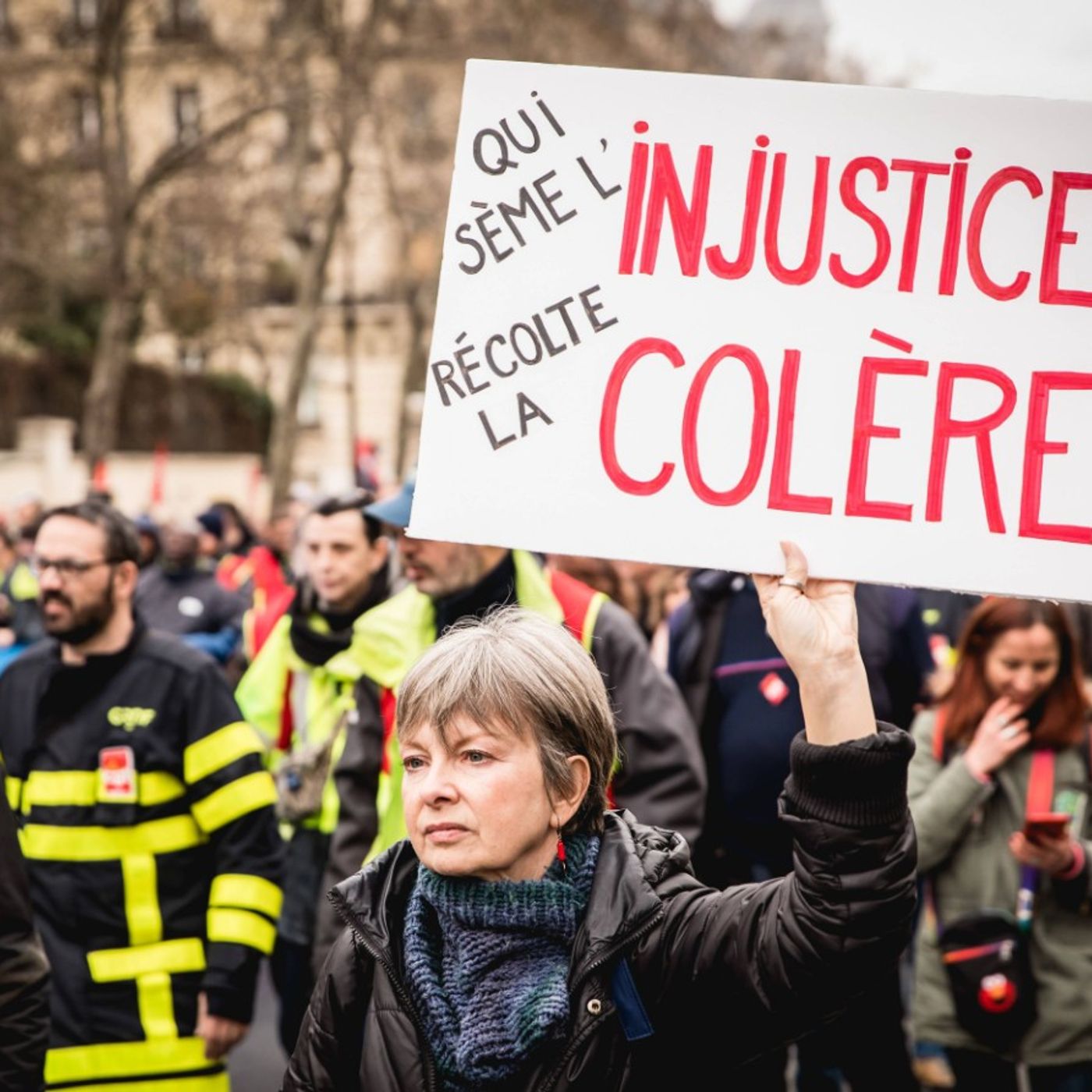 Francia24: Per finanziare le pensioni a 62 anni franchigie, sovrattasse e caro buoni pasto - Francia mobilizzata contro bambole Shein - Edit episode artwork