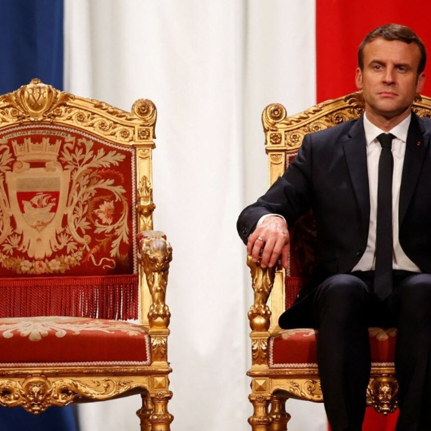 Francia24: Quasi come per Meloni: Macron revoca privilegi all'ambasciatore USA per aver condannato un crimine in Francia.  Cristine Lagarde episode artwork